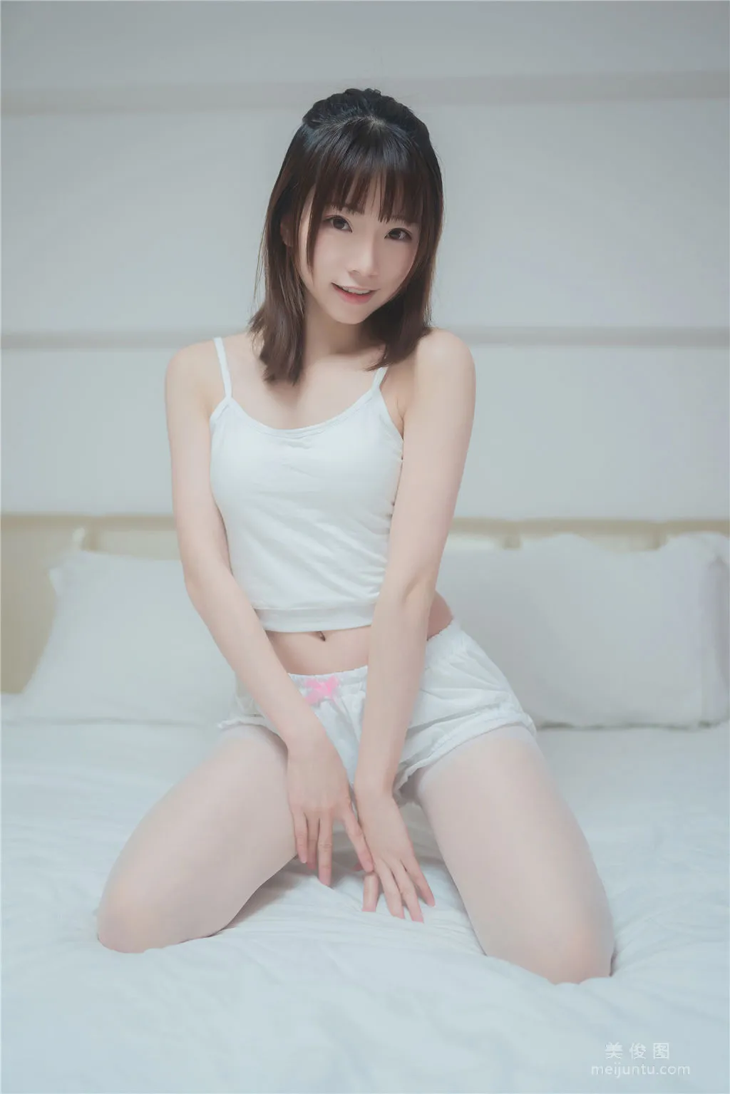 [喵糖映畫] VOL.269 《白色套裝》 寫真集 9