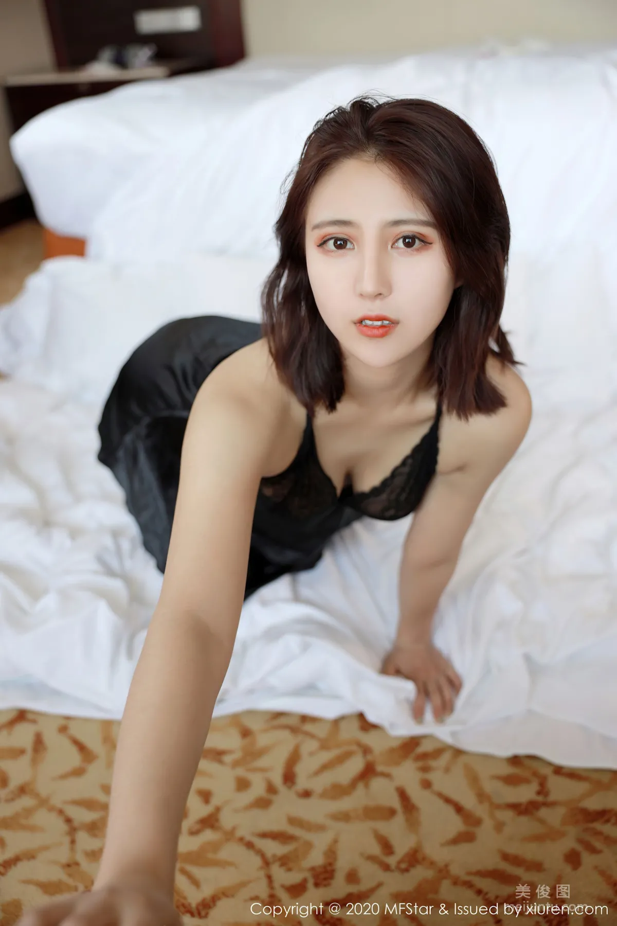 [模范学院MFStar] Vol.336 久久Aimee - 镂空吊裙与极致黑丝19