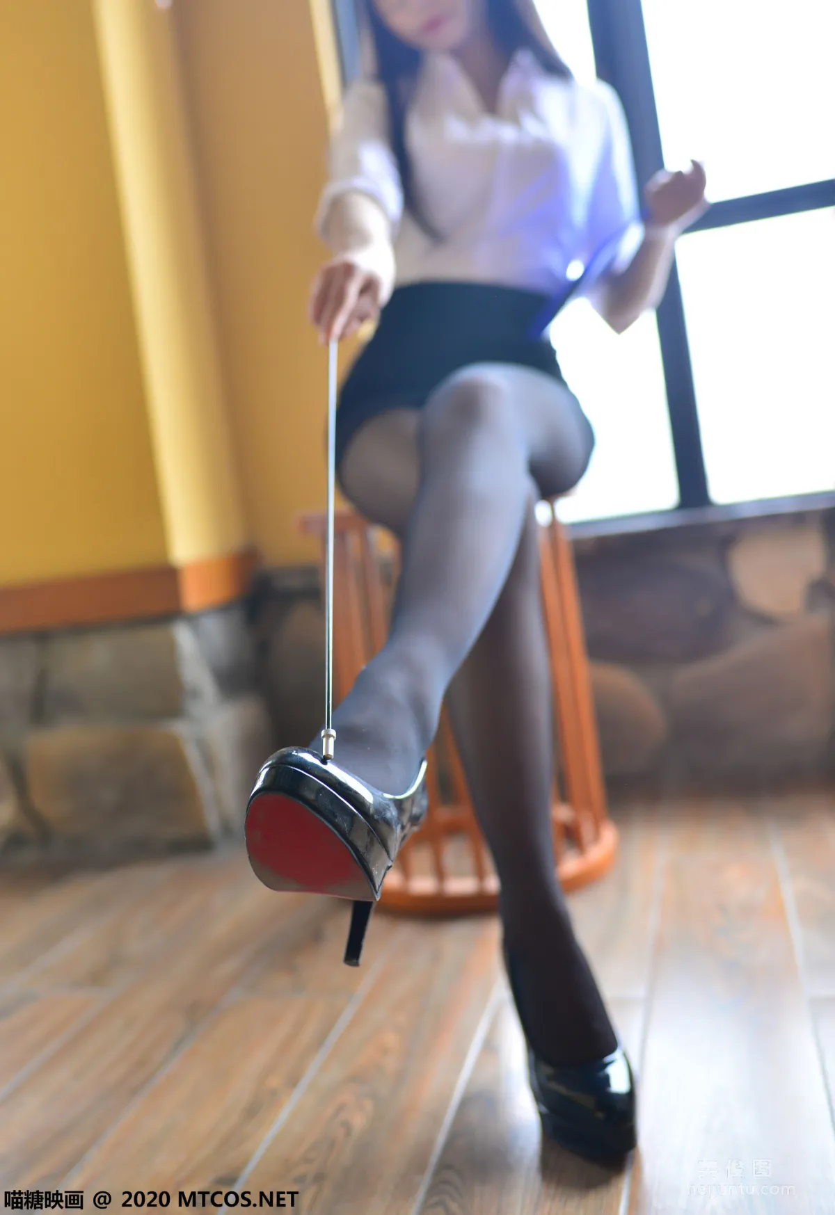 [喵糖映画] VOL.270 《OL制服》 写真集4