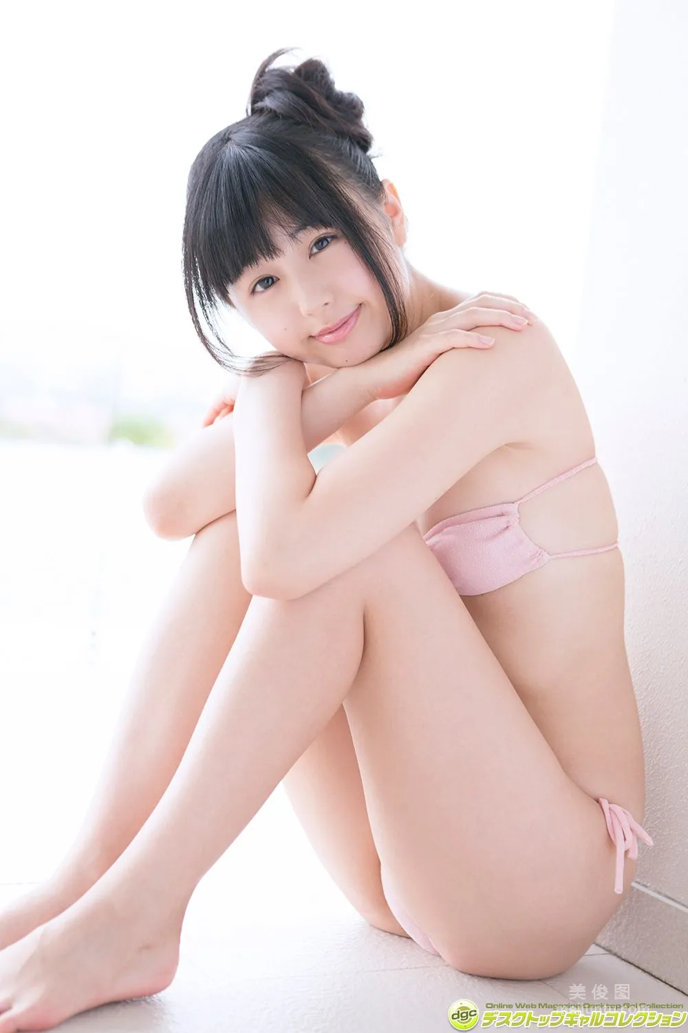 Emi Kurita: DGC photo 86