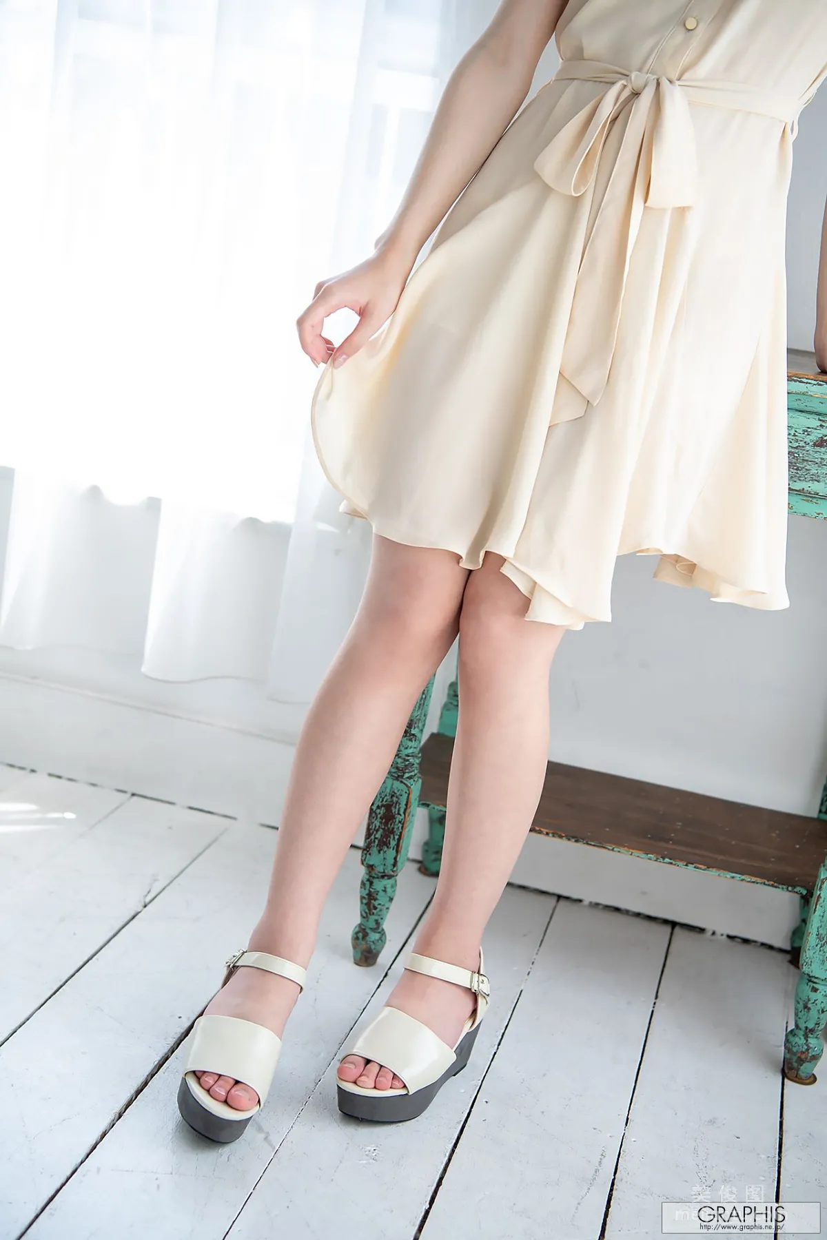 [Graphis] First Gravure 初脱ぎ娘 No.169 槙いずな(槙泉奈) 写真集4