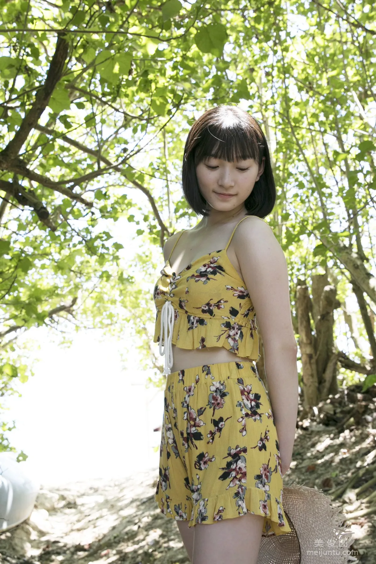 [Hello! Project Digital Books] No.194 宮本佳林 Karin Miyamoto 13