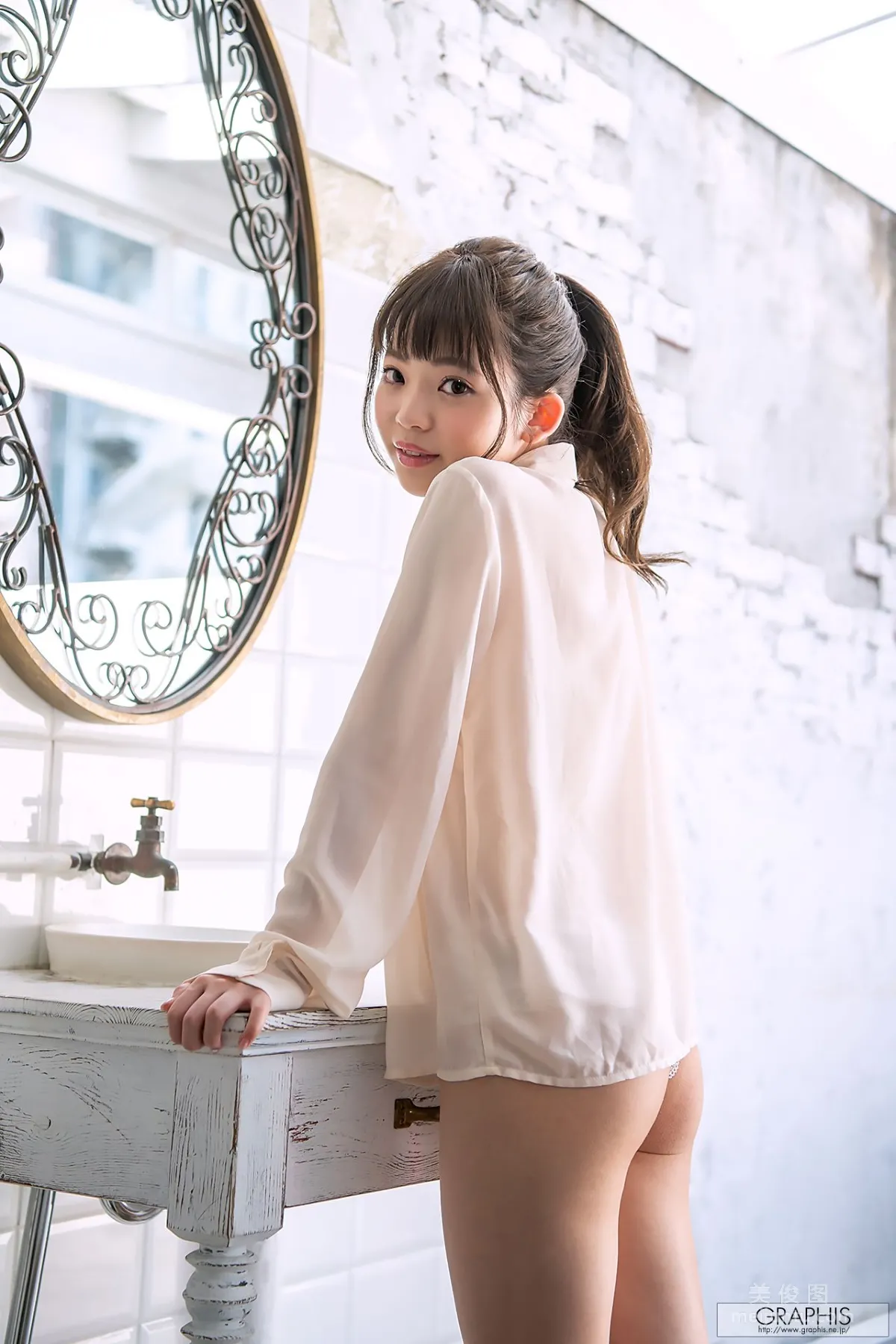 [Graphis] First Gravure No.169 Izuna Maki Photo Set photo 33