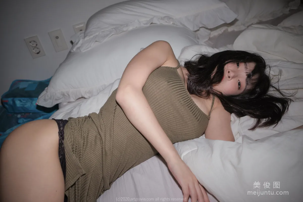 [ARTGRAVIA] VOL.190 姜仁卿 - 巨乳吊帶裙少女 69