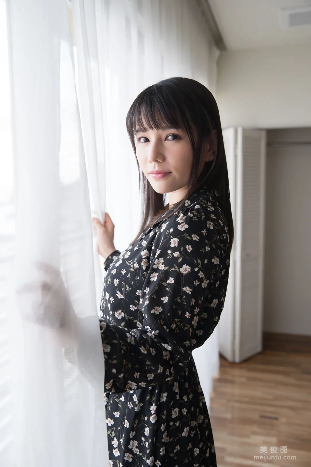 新垣優香 - Secret Gallery (STAGE2) 01  [Minisuka.tv] 写真集2