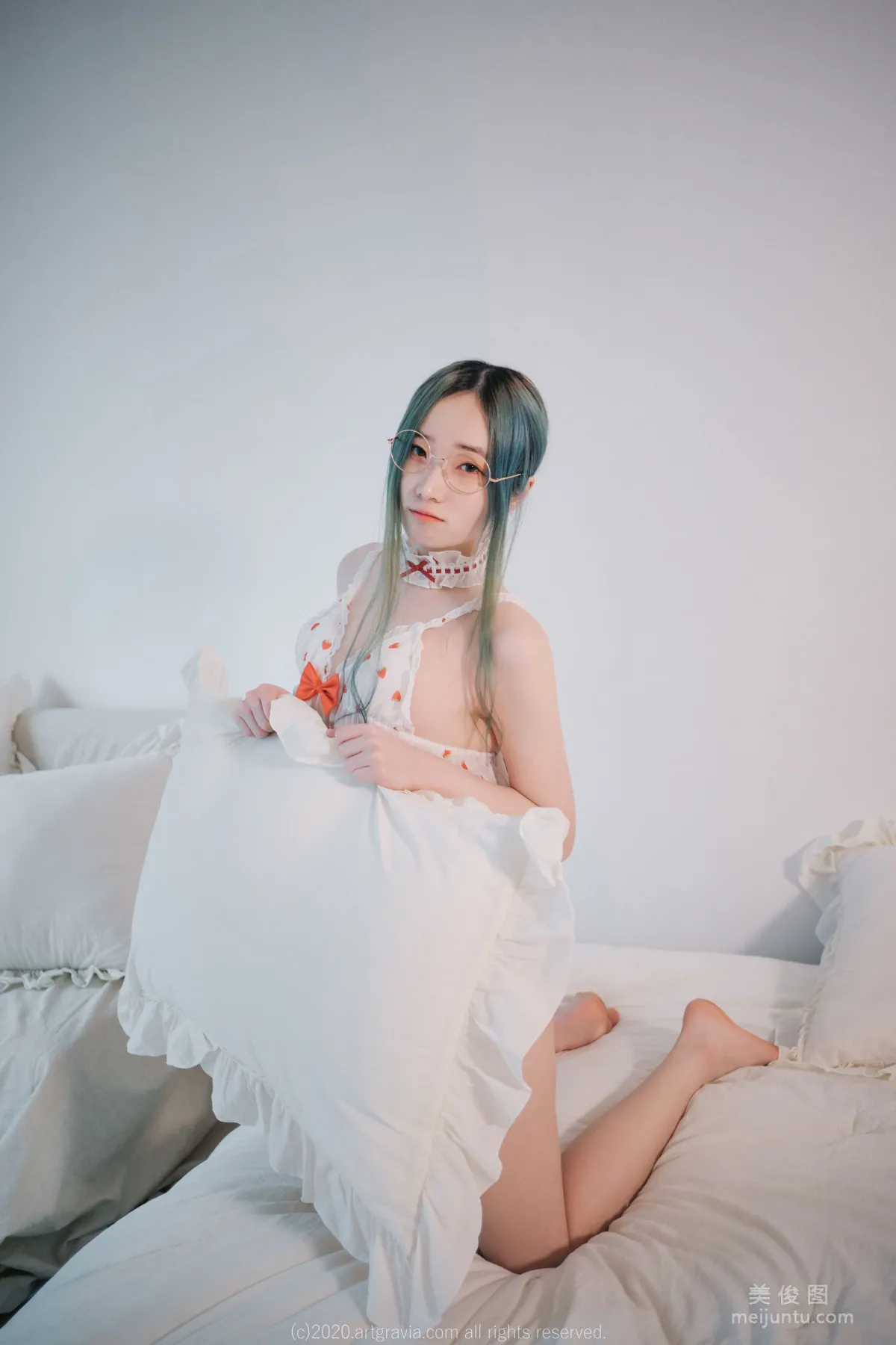 [ARTGRAVIA] Vol.160 BamBi - 可愛草莓 54