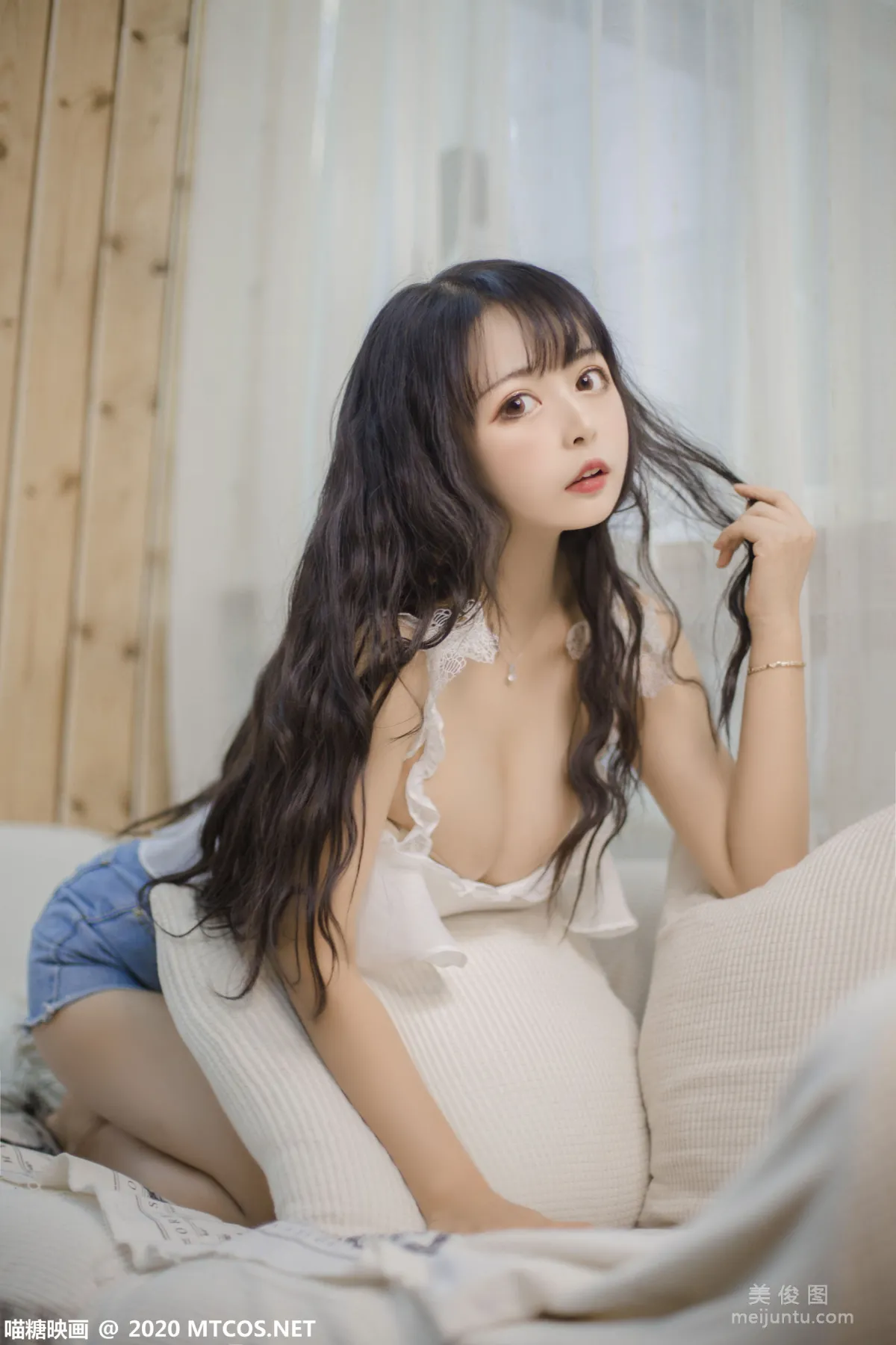 [喵糖映画] VOL.288 客厅少女 写真集5