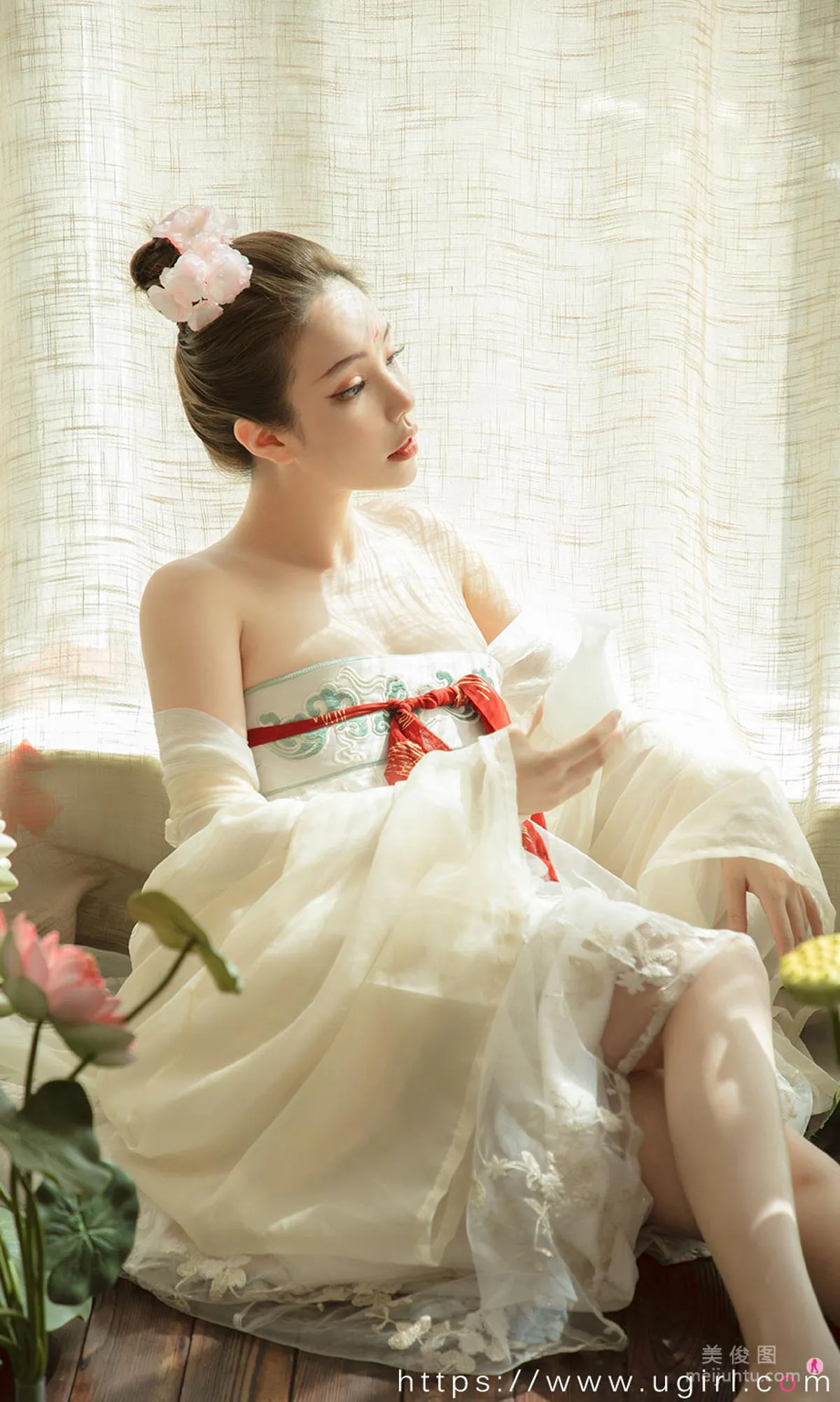 [Ugirls App] No.1923 Ni Xiaoyao, Flowers Fill the Moonlit Night photo 15