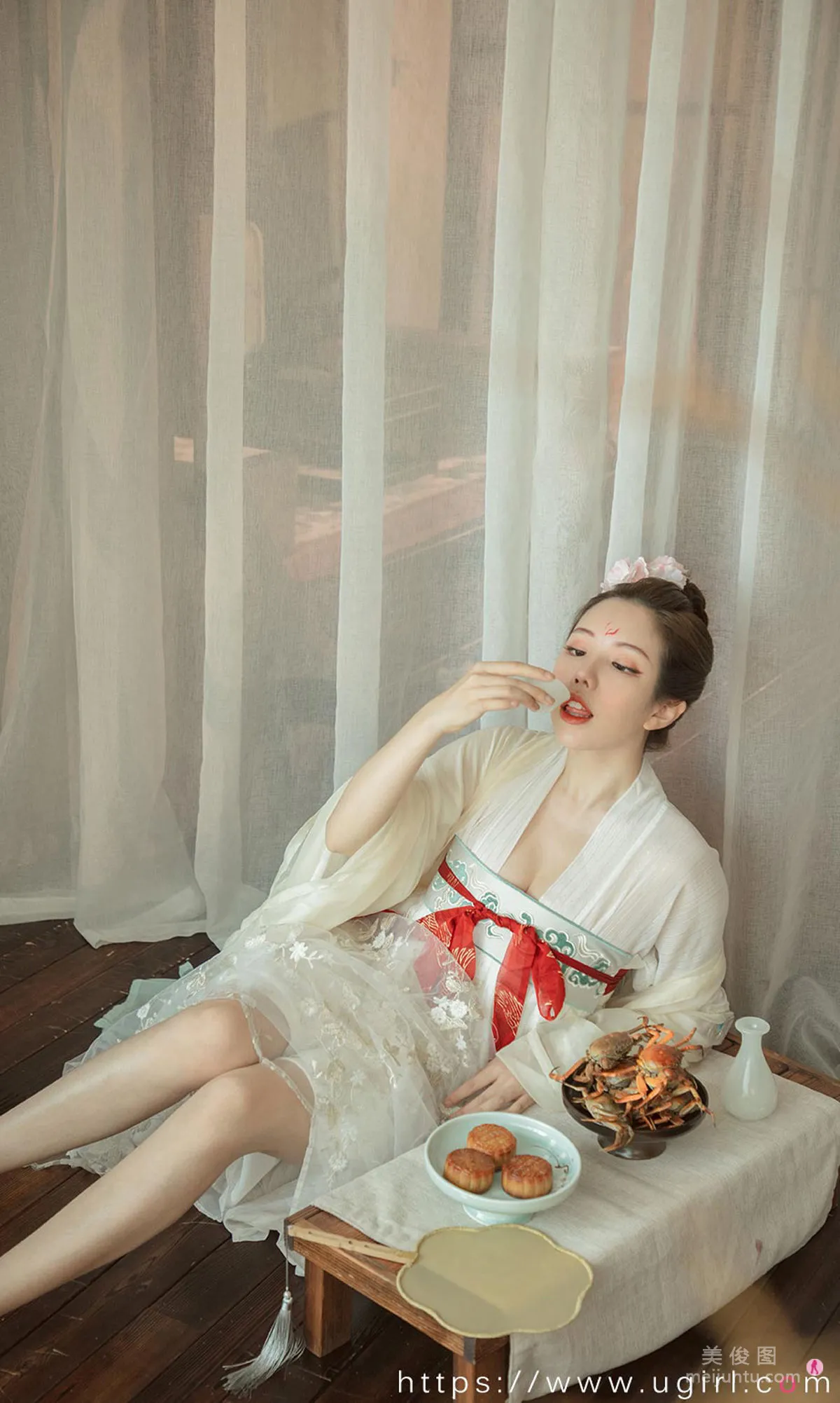 [Ugirls App] No.1923 Ni Xiaoyao, Flowers Fill the Moonlit Night photo 3