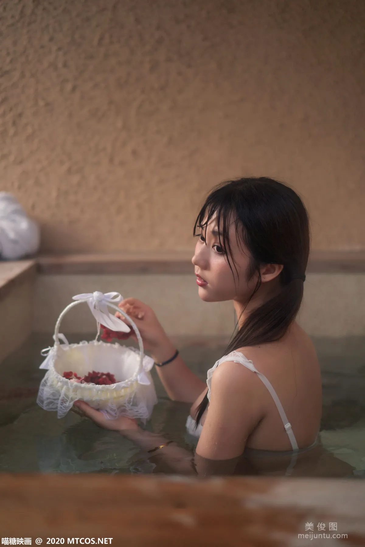 [喵糖映画] VOL.279 夏日温泉 写真集9