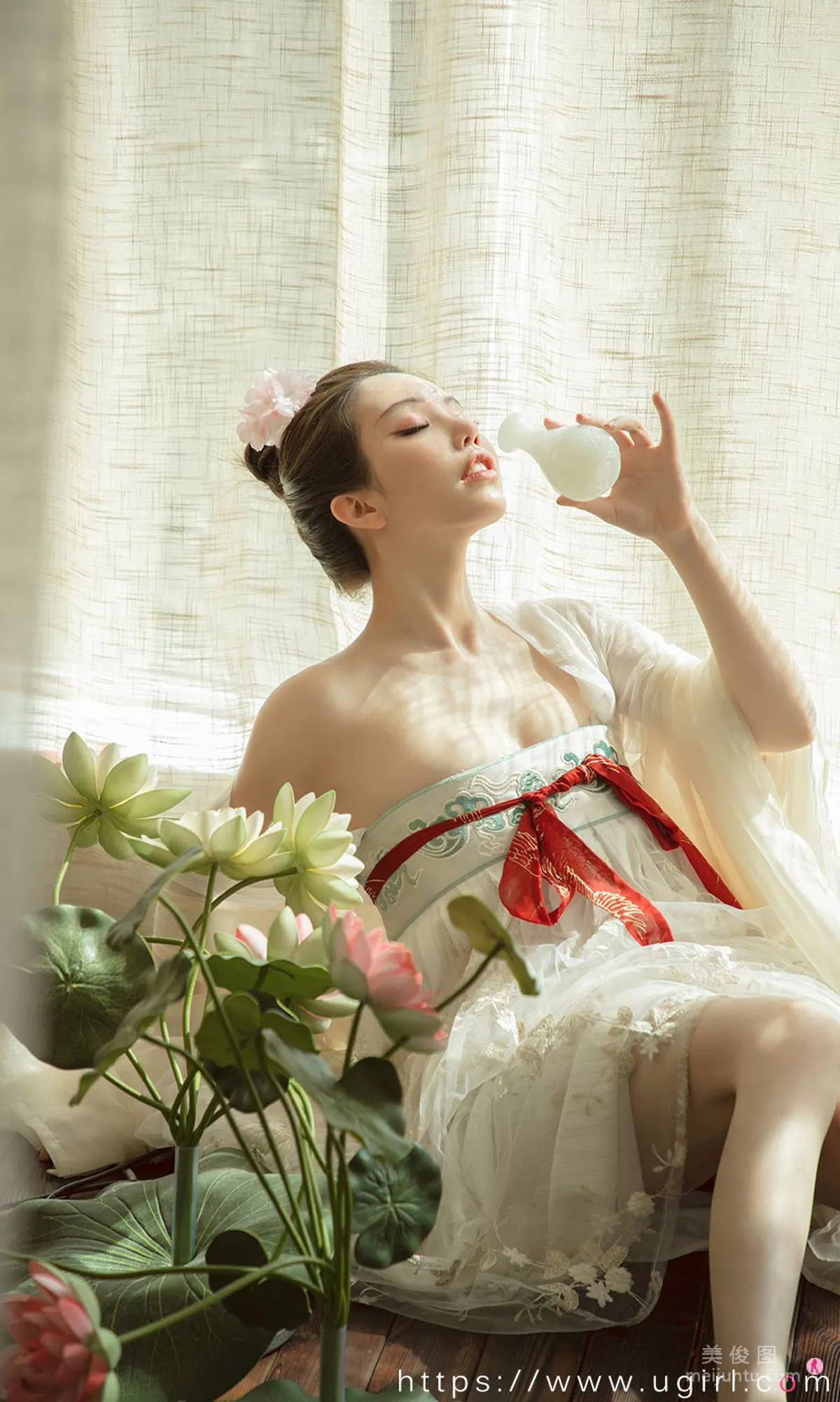 [Ugirls App] No.1923 Ni Xiaoyao, Flowers Fill the Moonlit Night photo 26