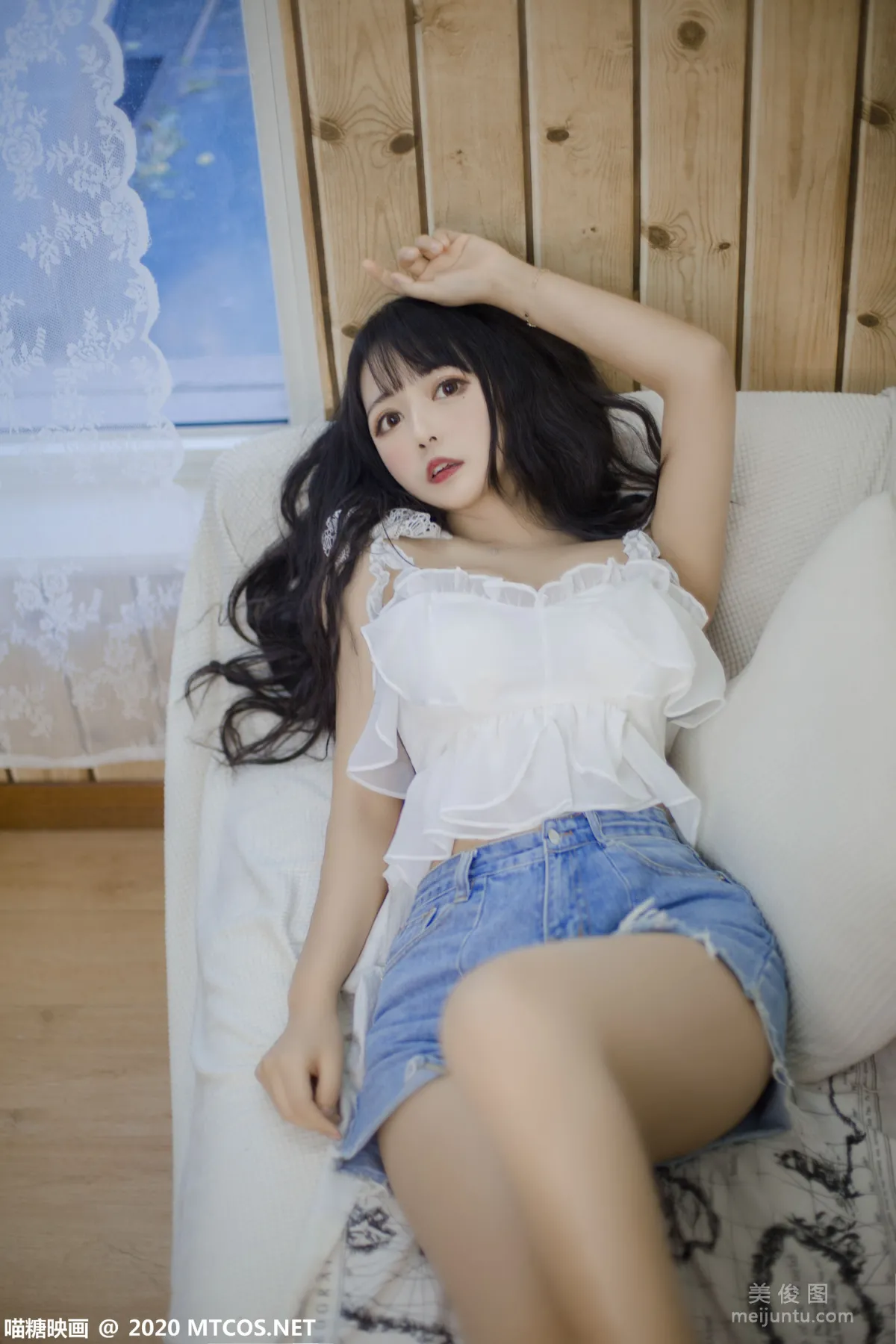 [喵糖映画] VOL.288 客厅少女 写真集8