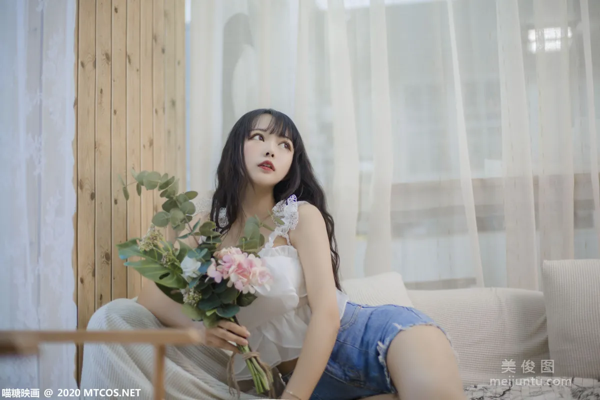 [喵糖映画] VOL.288 客厅少女 写真集3