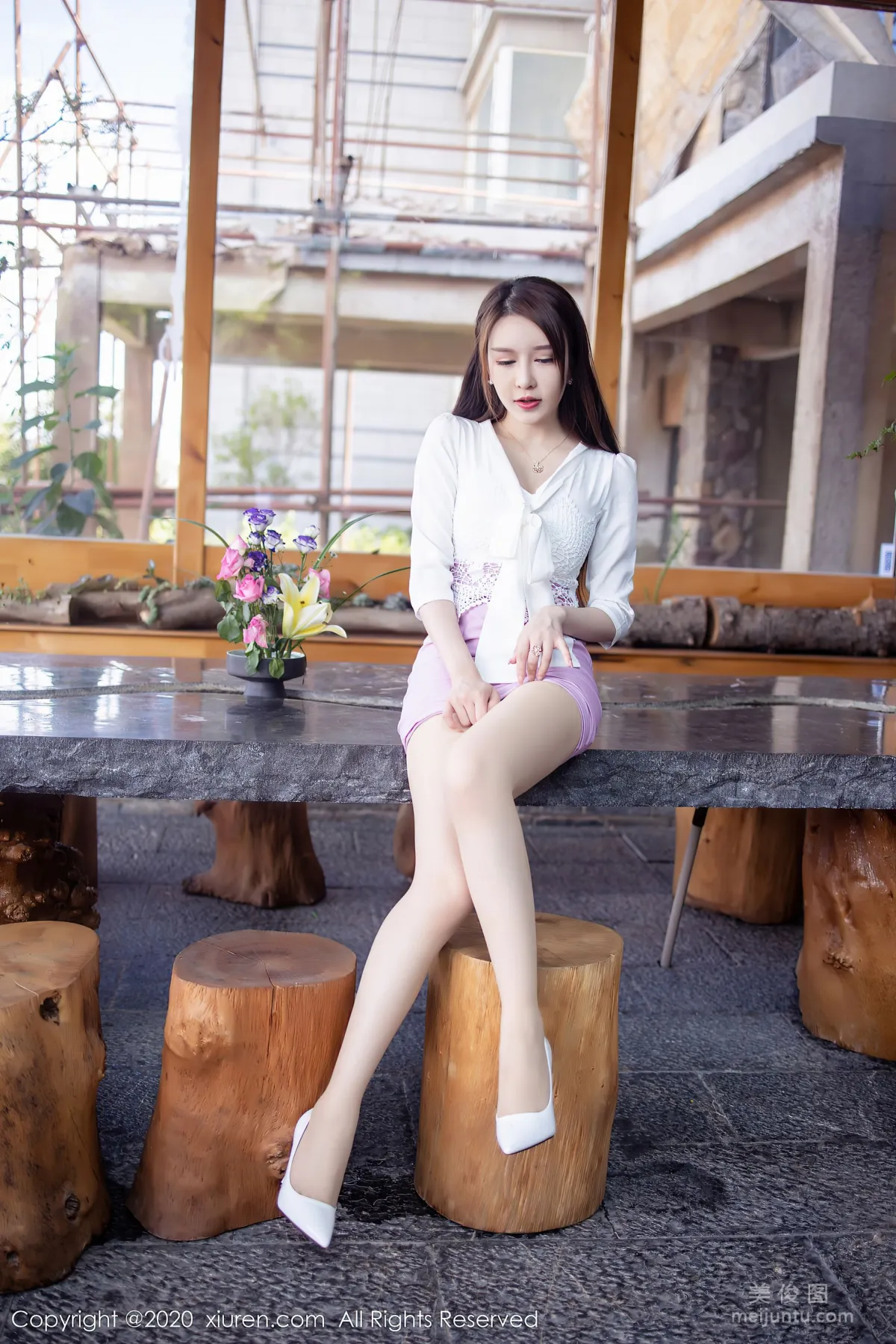 [XiuRen] No.2421 Yutu miki - Professional OL and Bathroom Milk Bath Series photo 24