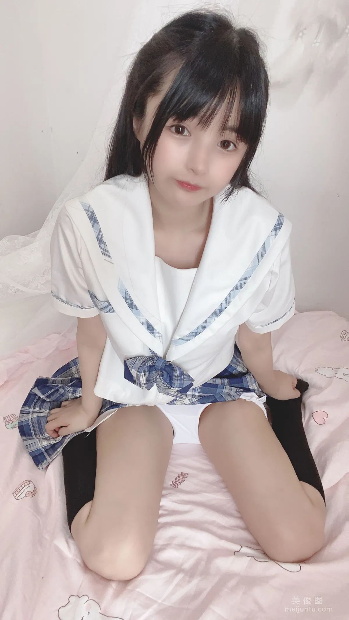 [Cosplay] 桜井甯甯 - JK的日常 10