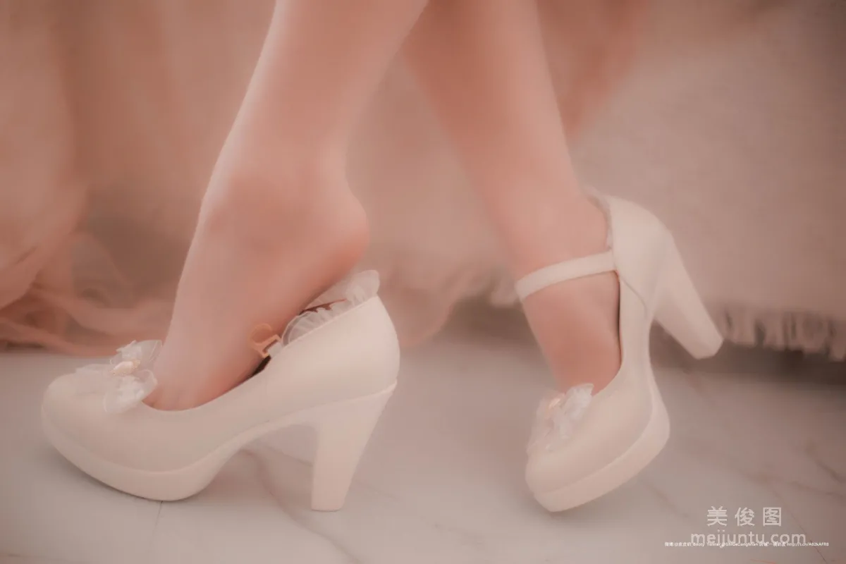 [Cosplay] Pipi Naike Keai Lela, Hazy Wedding Dress photo 20