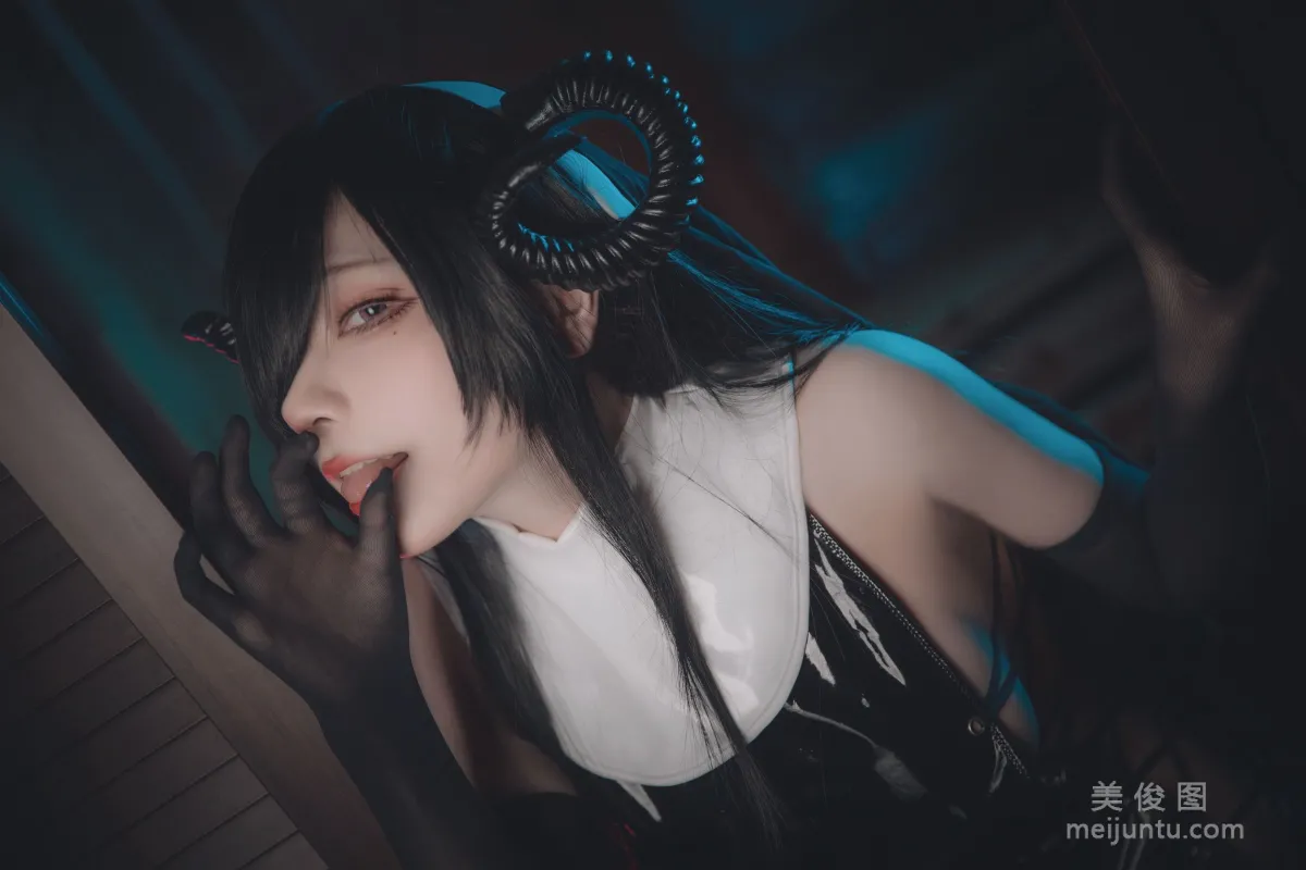 [Cosplay] Qisikuai wii - Succubus Nun photo 9