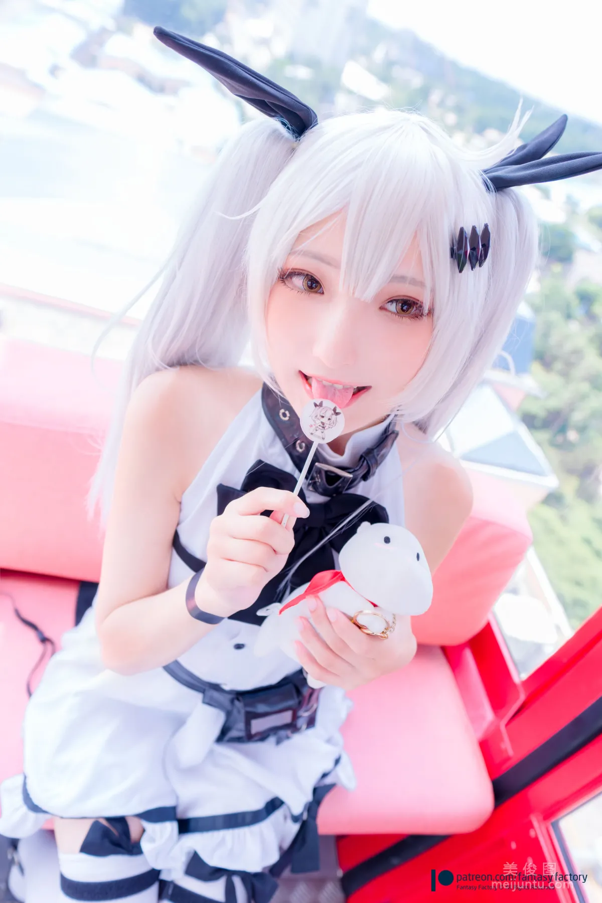 [Cosplay] 小丁 《Fantasy Factory》  黑白 薄纱 网袜 写真集20