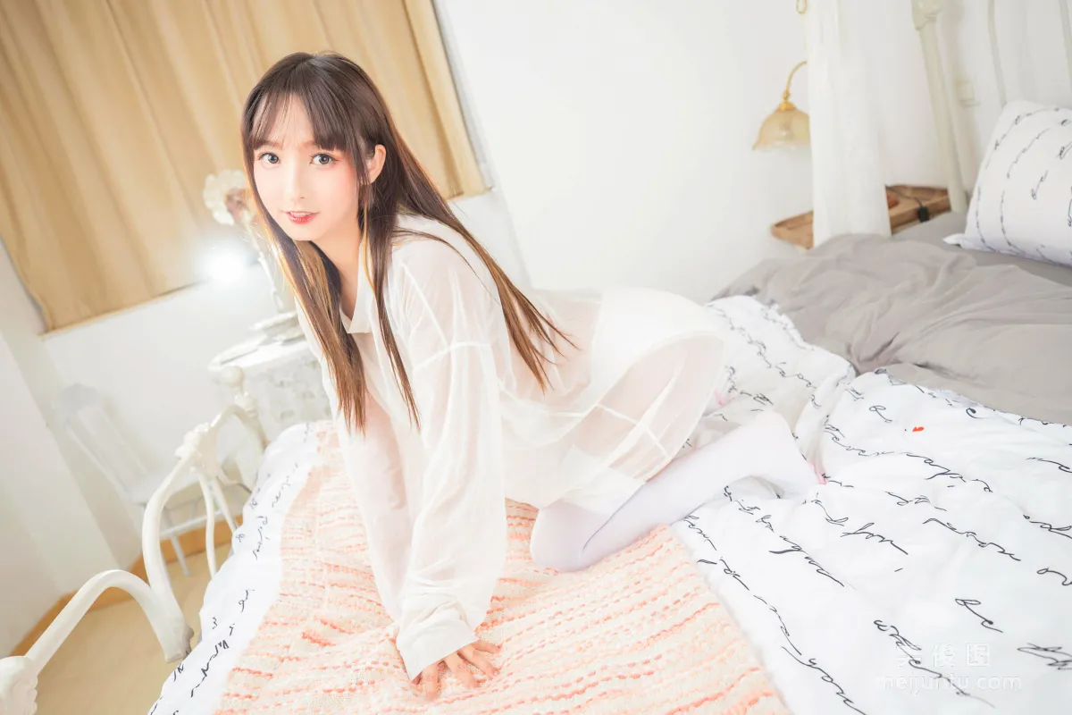 [Cosplay] Shenle Banzhen Dong "Okaeri" White Silk Cat Paws Photo Set photo 28