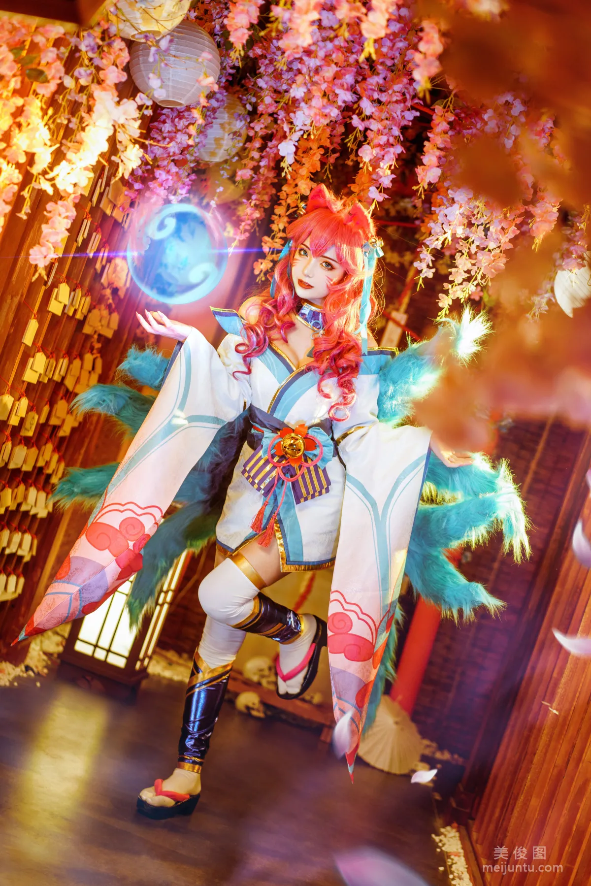 [Cosplay Photos] Anime Blogger Wenmei - Ahri photo 9