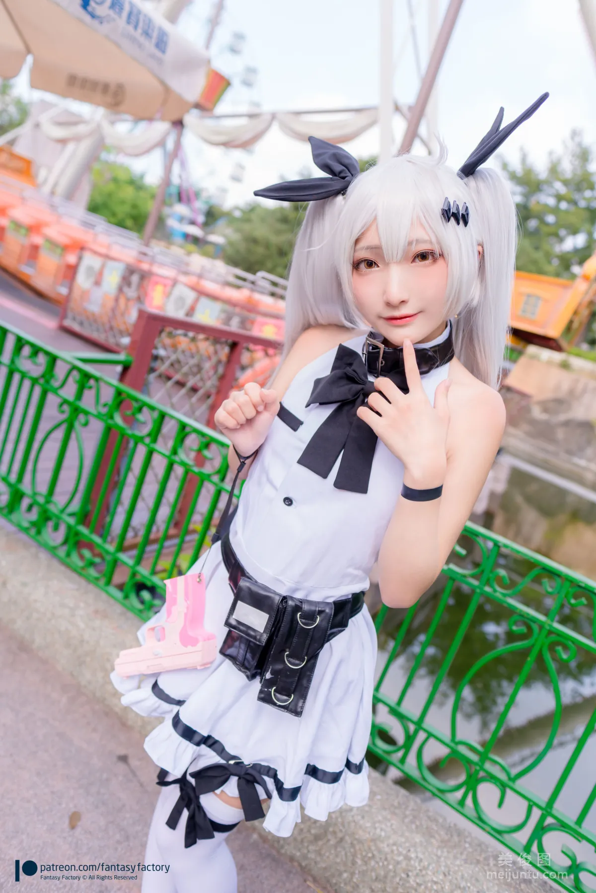 [Cosplay] 小丁 《Fantasy Factory》  黑白 薄纱 网袜 写真集2