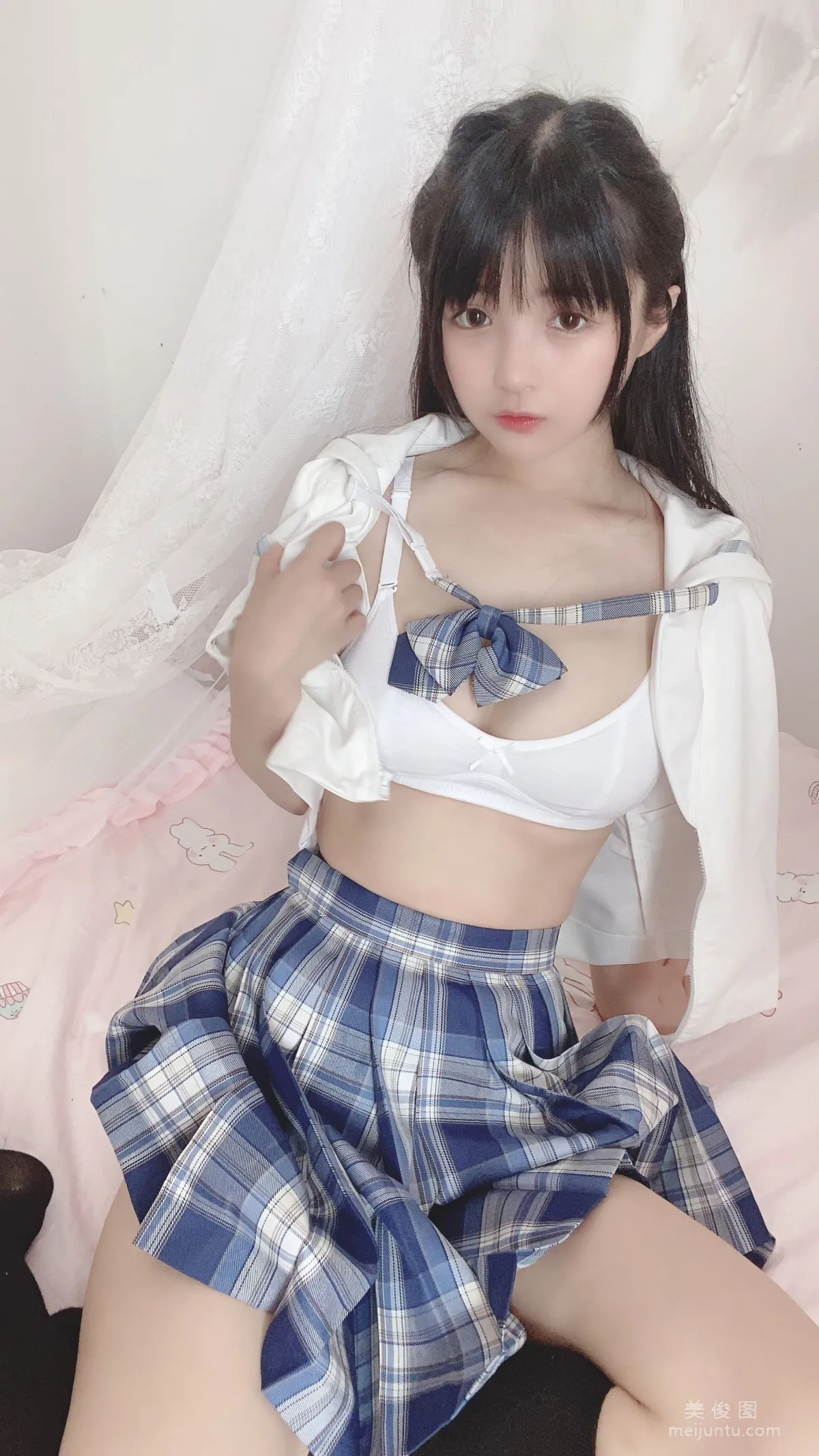 [Cosplay] 桜井甯甯 - JK的日常 17
