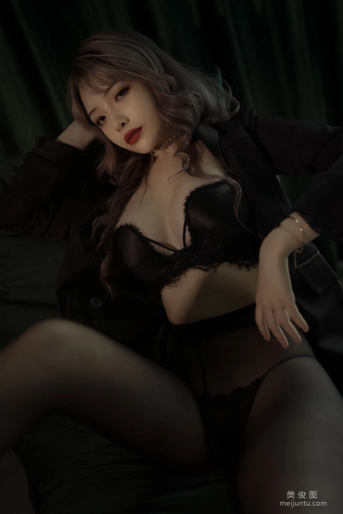 [Cosplay] Anime Blogger Wenmei - Black Stockings Suit photo 21