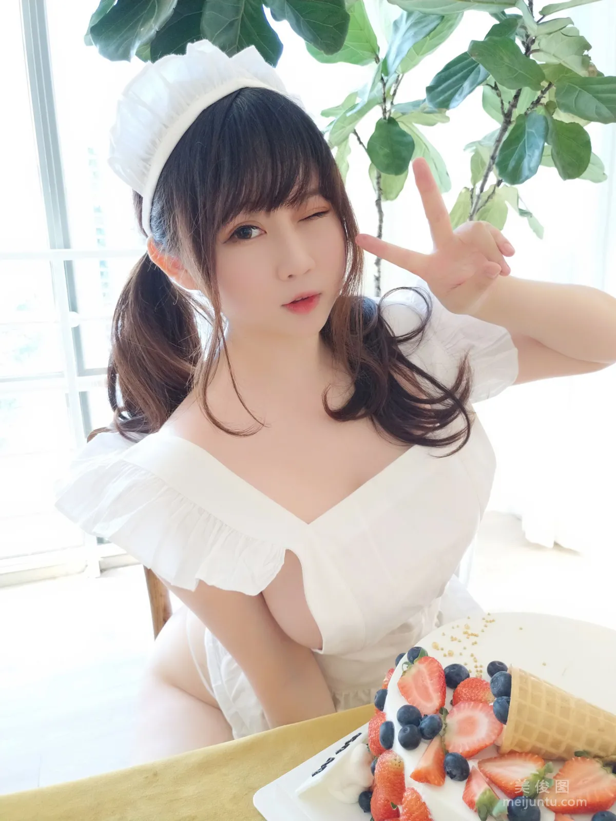 [Cosplay] 是依醬呀 - 小廚娘 17