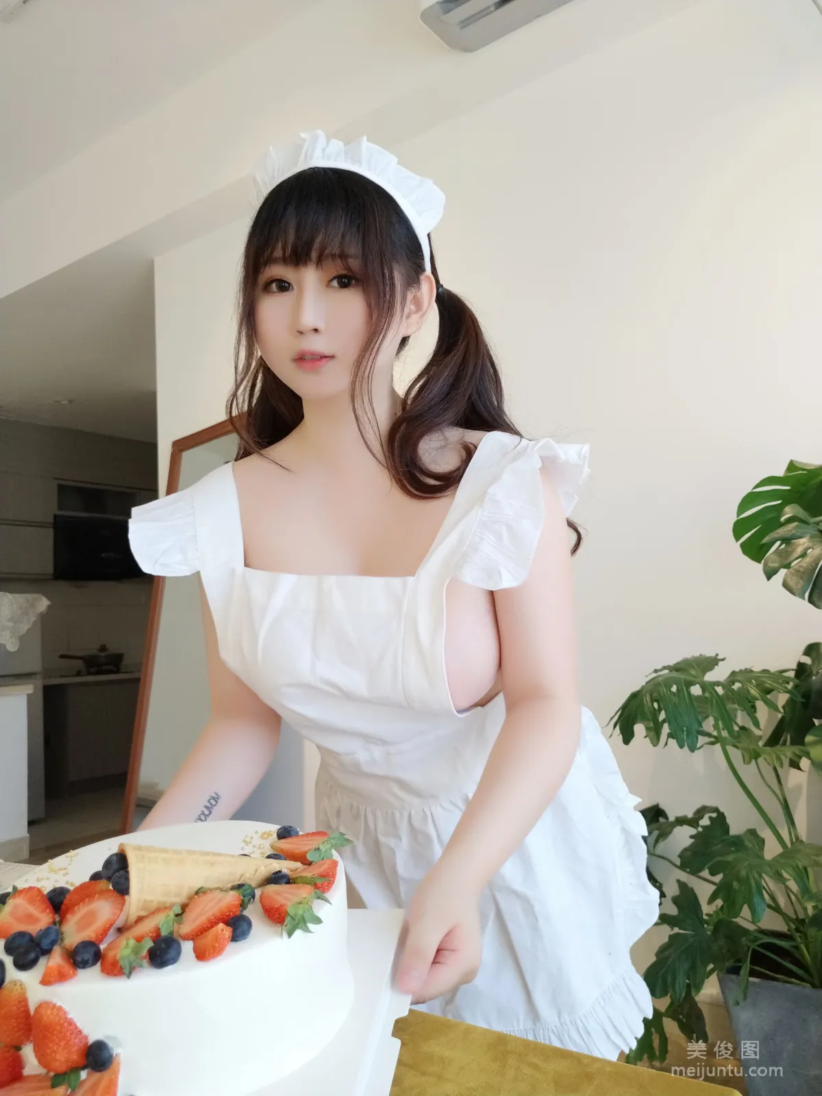 [Cosplay] 是依酱呀 - 小厨娘6
