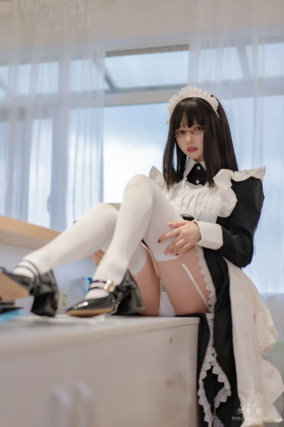 [Cosplay] 米线线sama - 女仆长裙 写真集2