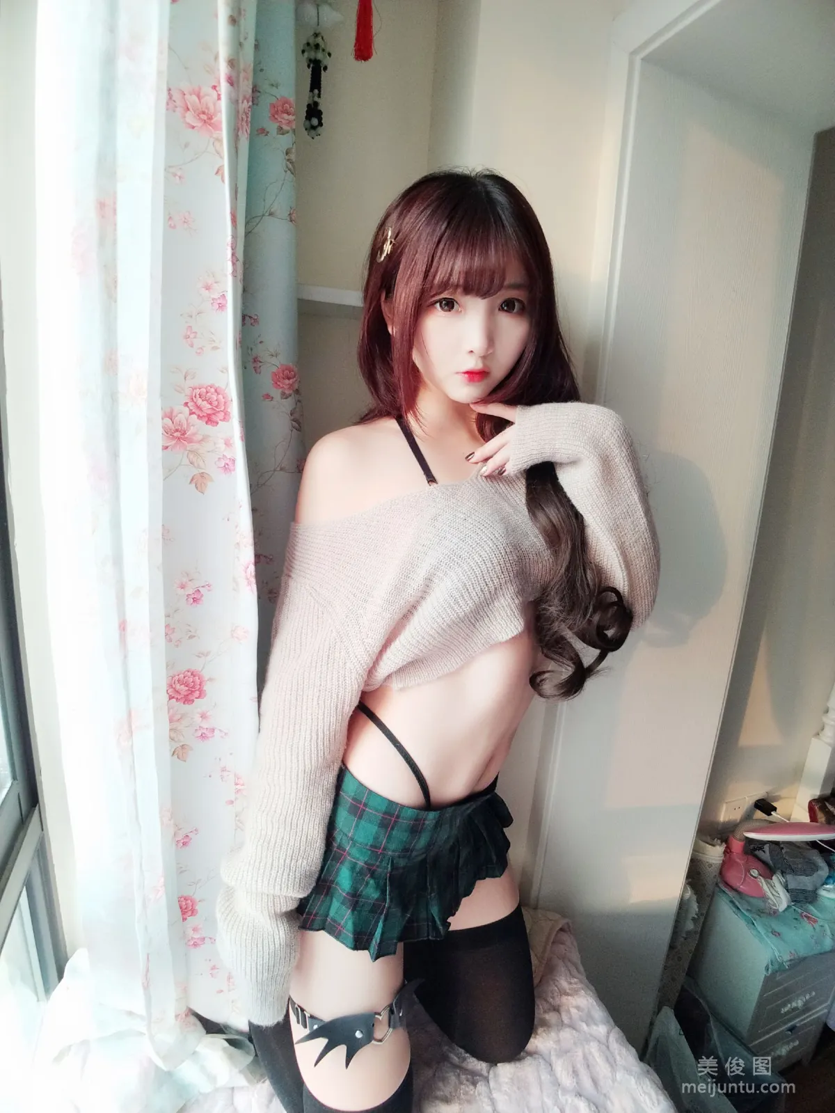 [Cosplay] 2D Beauty Guchuan kagura, Sexy Sweater photo 6