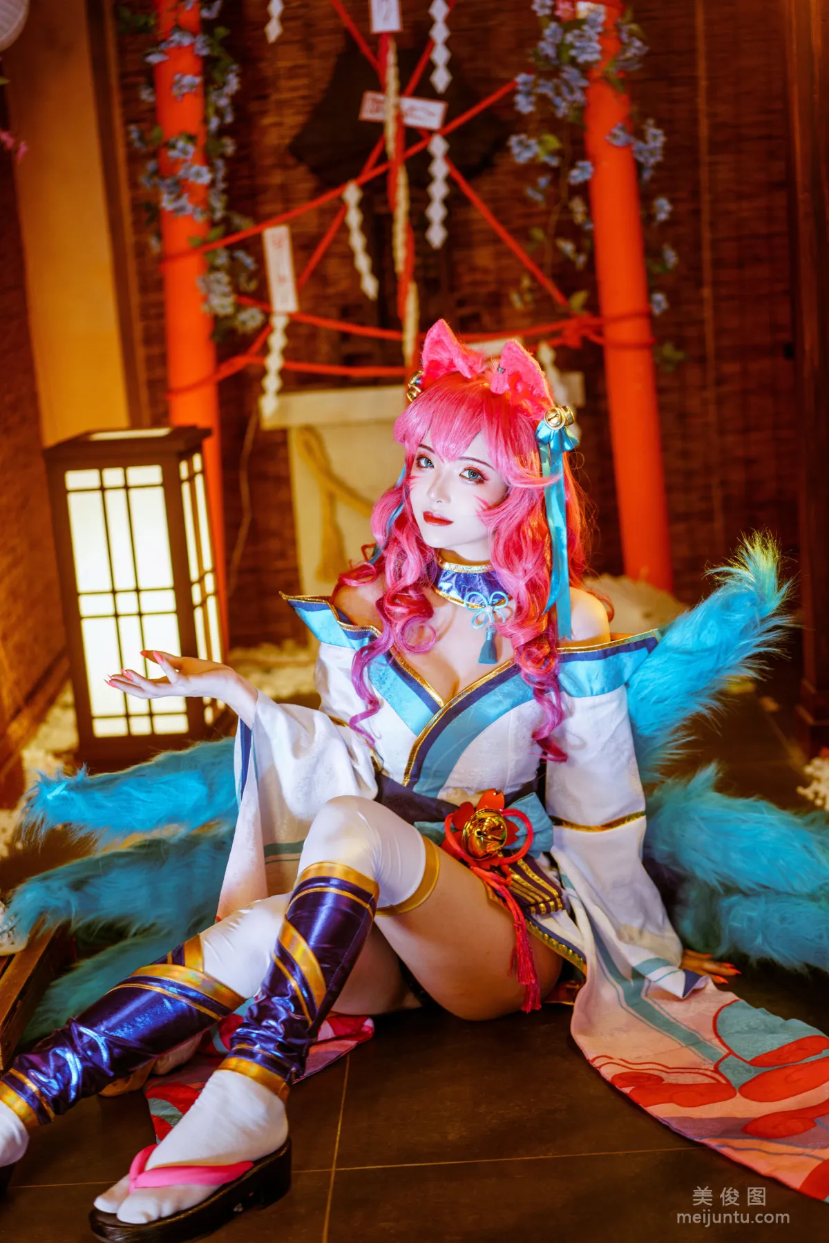 [Cosplay Photos] Anime Blogger Wenmei - Ahri photo 12