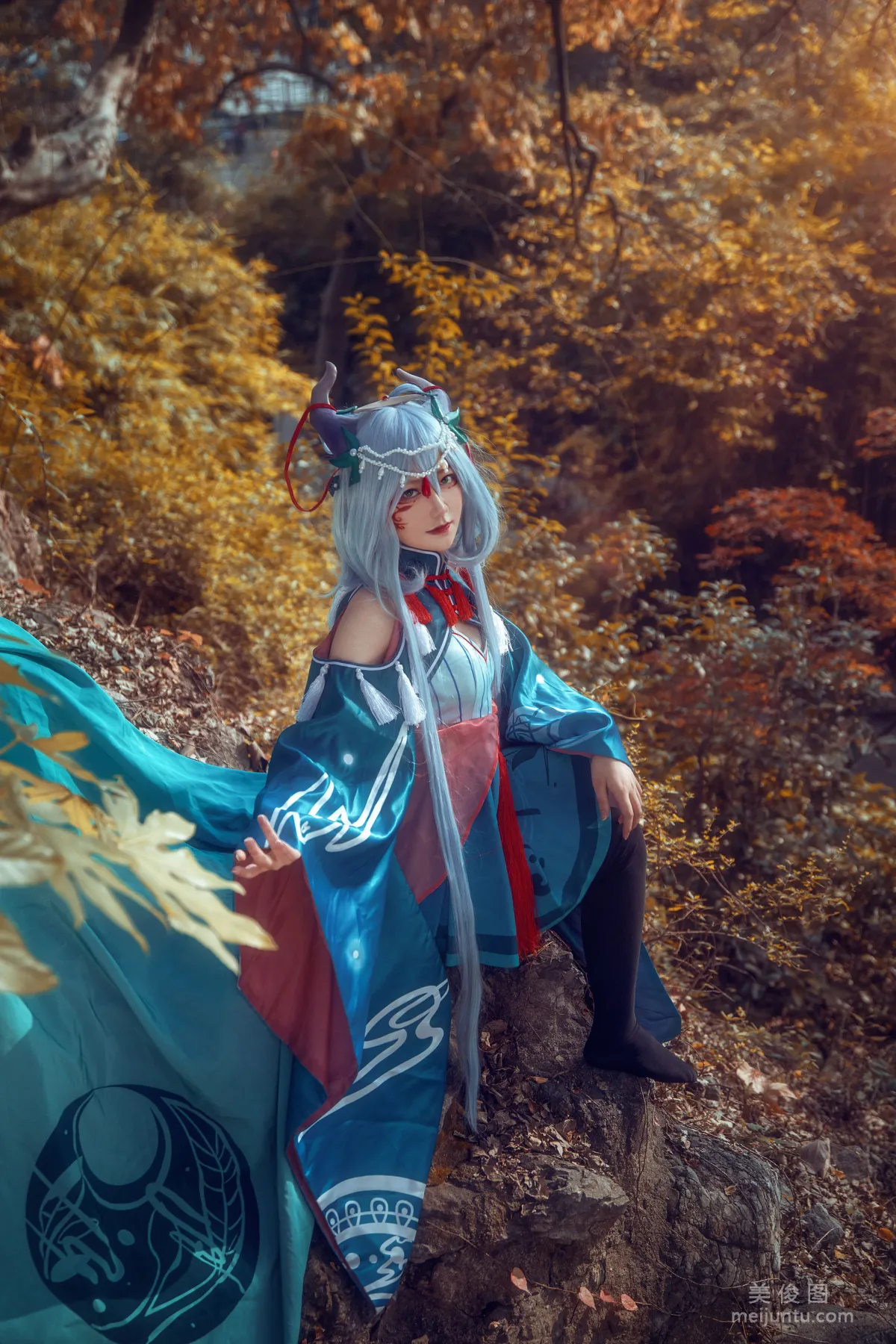 [Cosplay Photos] Anime Blogger Xianyin sic, Luo Tianyi Ancient Myth photo 6