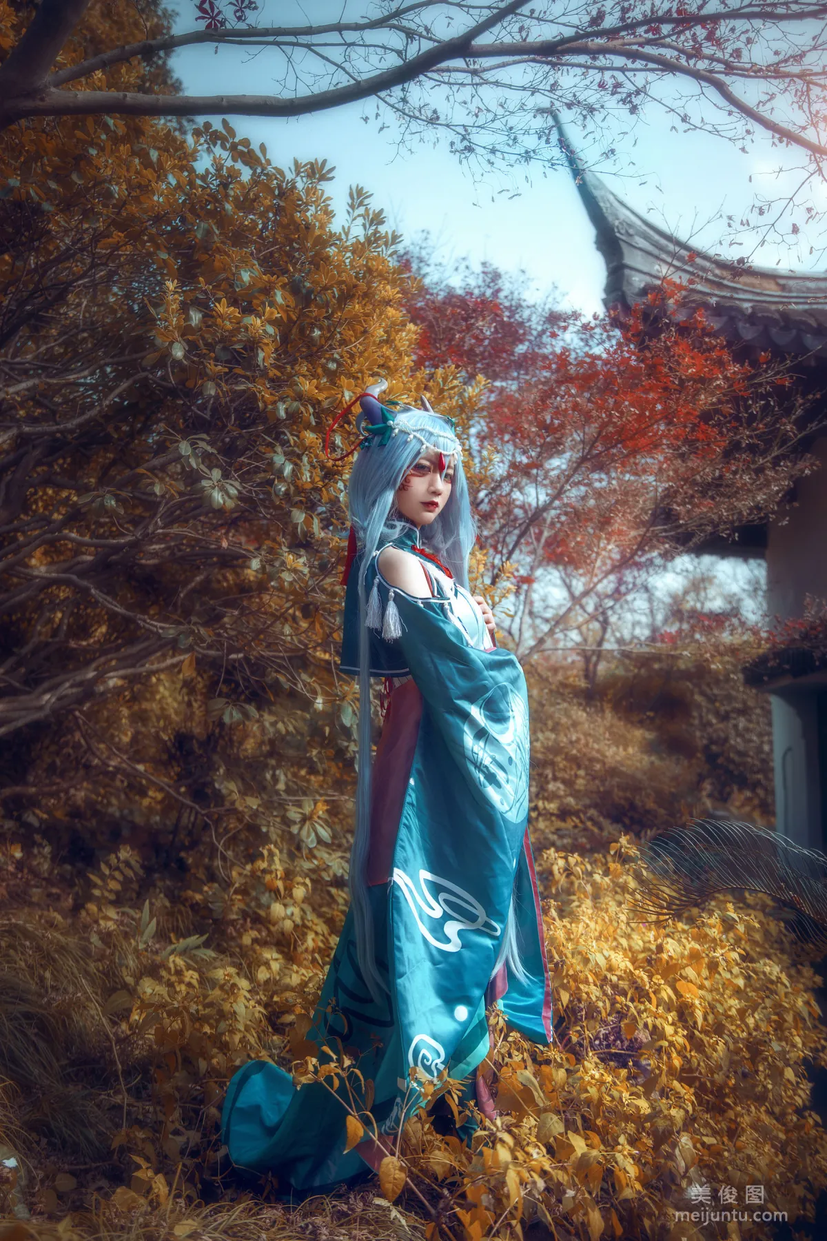 [Cosplay Photos] Anime Blogger Xianyin sic, Luo Tianyi Ancient Myth photo 4