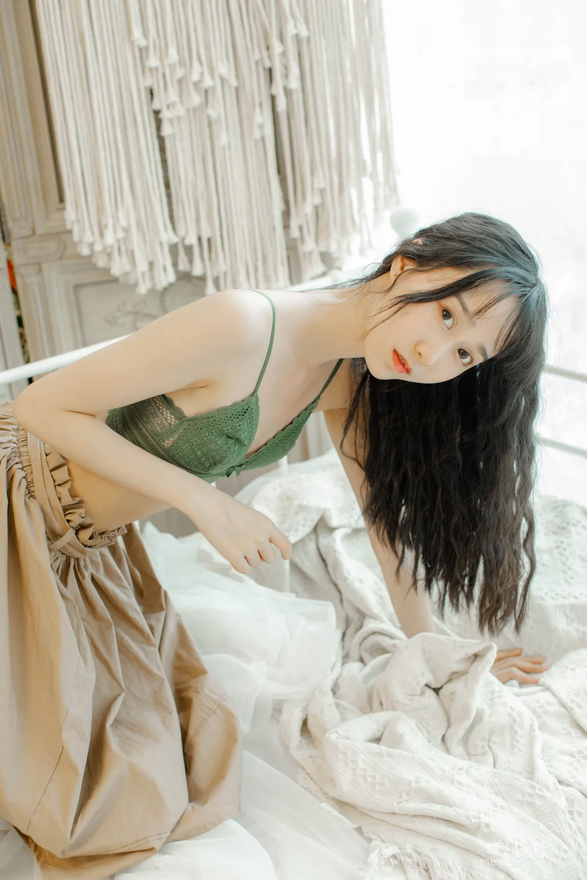 [Cosplay Photo Set] Mu Mianmian OwO - Lingerie Private Shoot photo 19