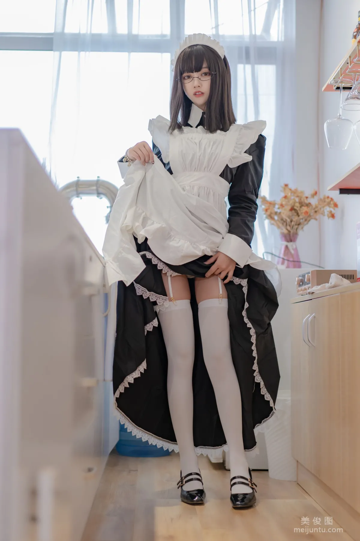 [Cosplay] Mixianxian sama - Maid Long Skirt Photo Set photo 25