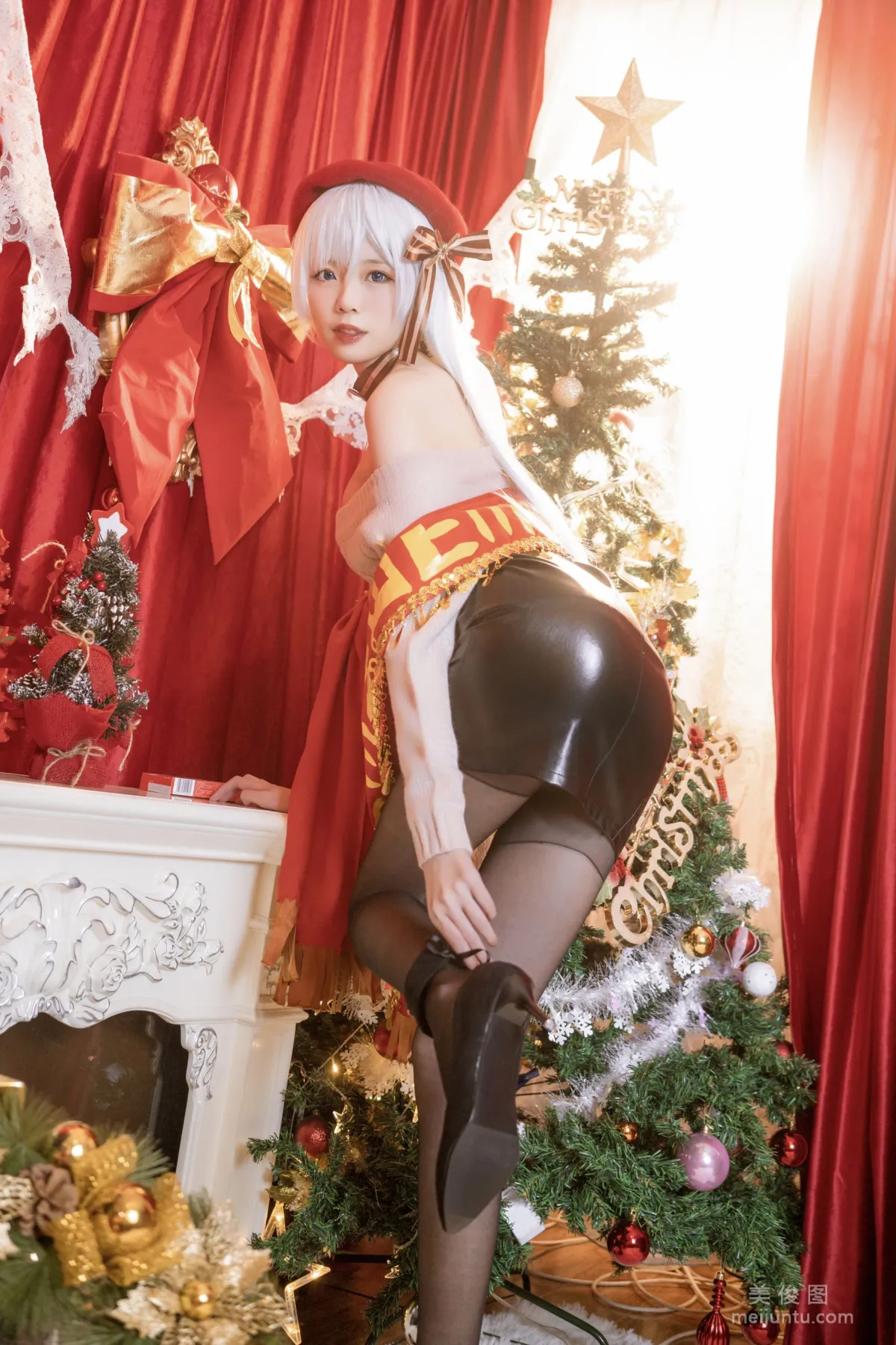 [Cosplay] Zhajiang Mumu - Belfast Maid's Shopping Day photo 2