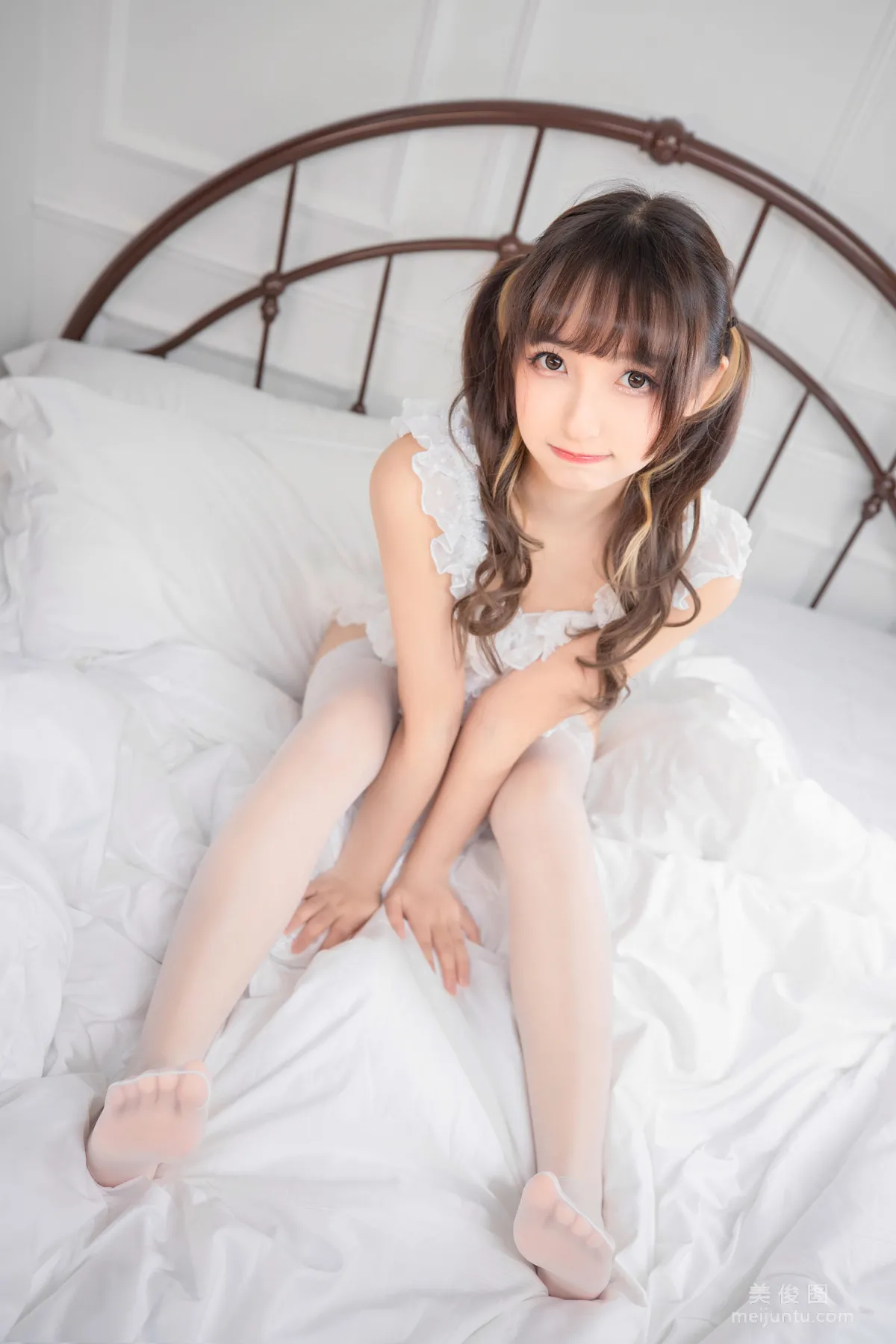 [Cosplay] 萝莉神楽坂真冬之トリック放題 - 白丝少女11