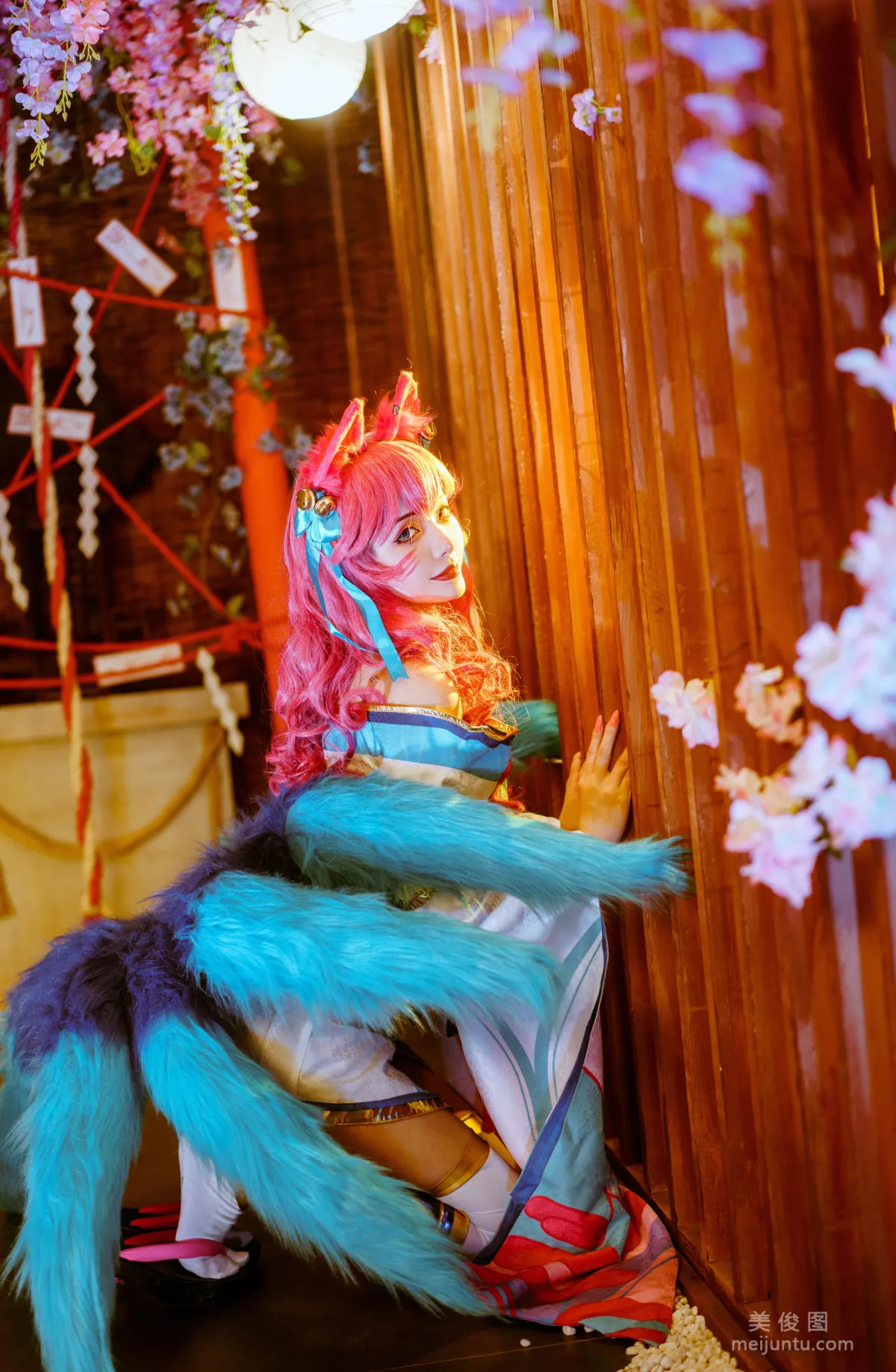 [Cosplay Photos] Anime Blogger Wenmei - Ahri photo 14
