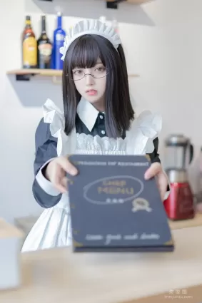 [Cosplay] 米線線sama - 女仆長裙 寫真集