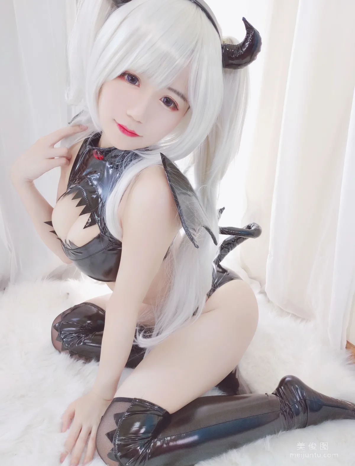 [Cosplay] Anime Blogger Xiaocang Qiandai w - Succubus 2 photo 21