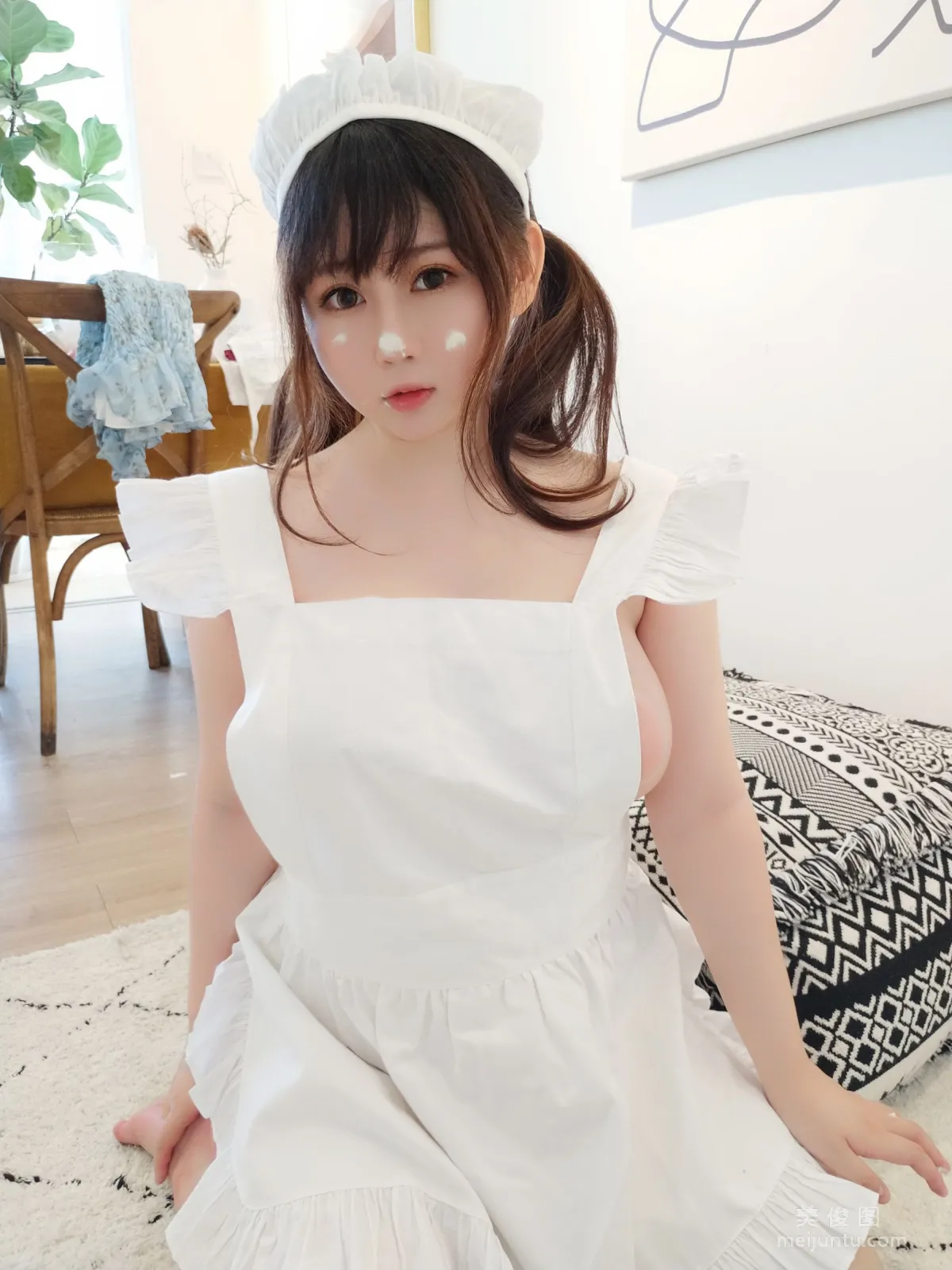 [Cosplay] 是依醬呀 - 小廚娘 38