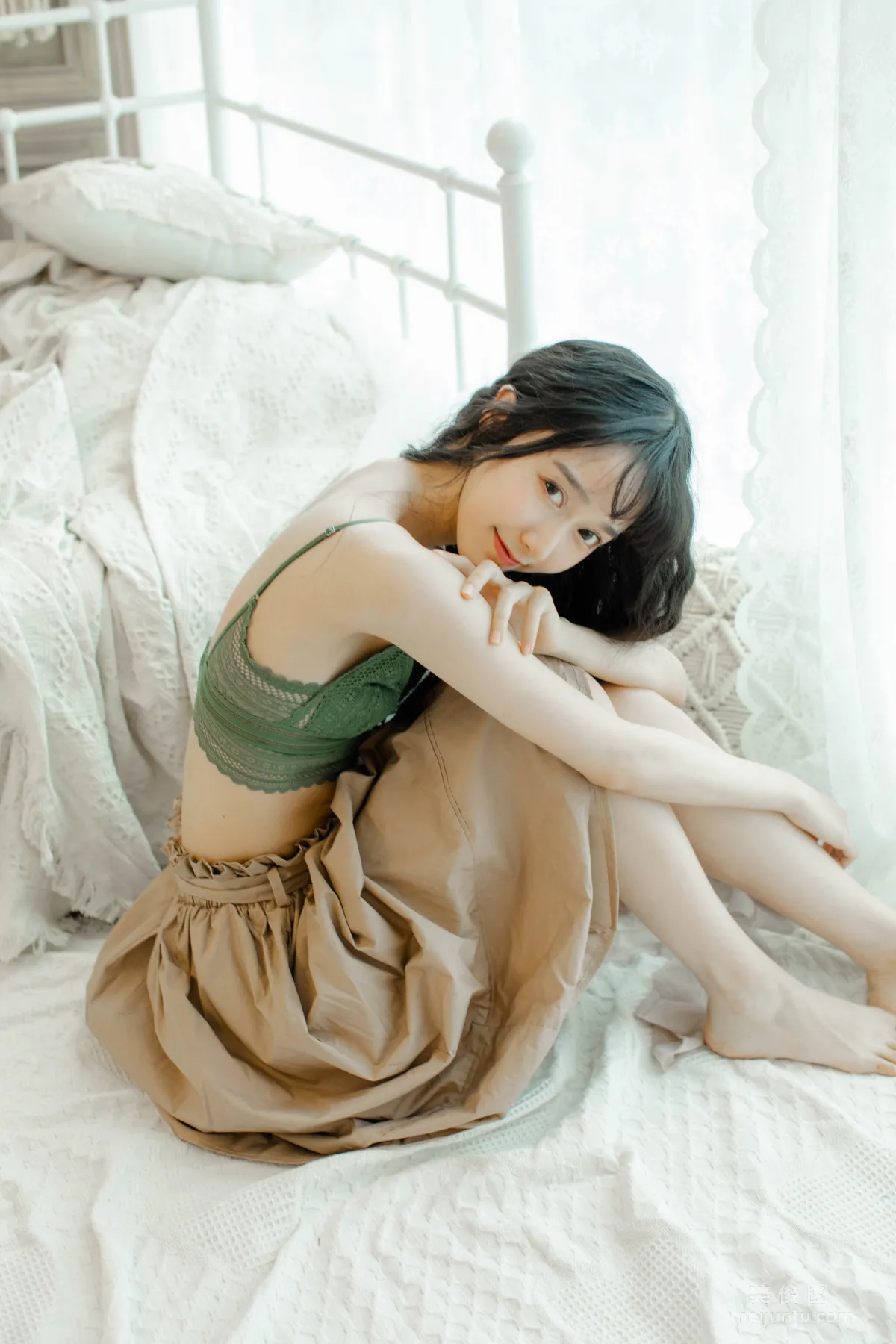 [Cosplay Photo Set] Mu Mianmian OwO - Lingerie Private Shoot photo 16