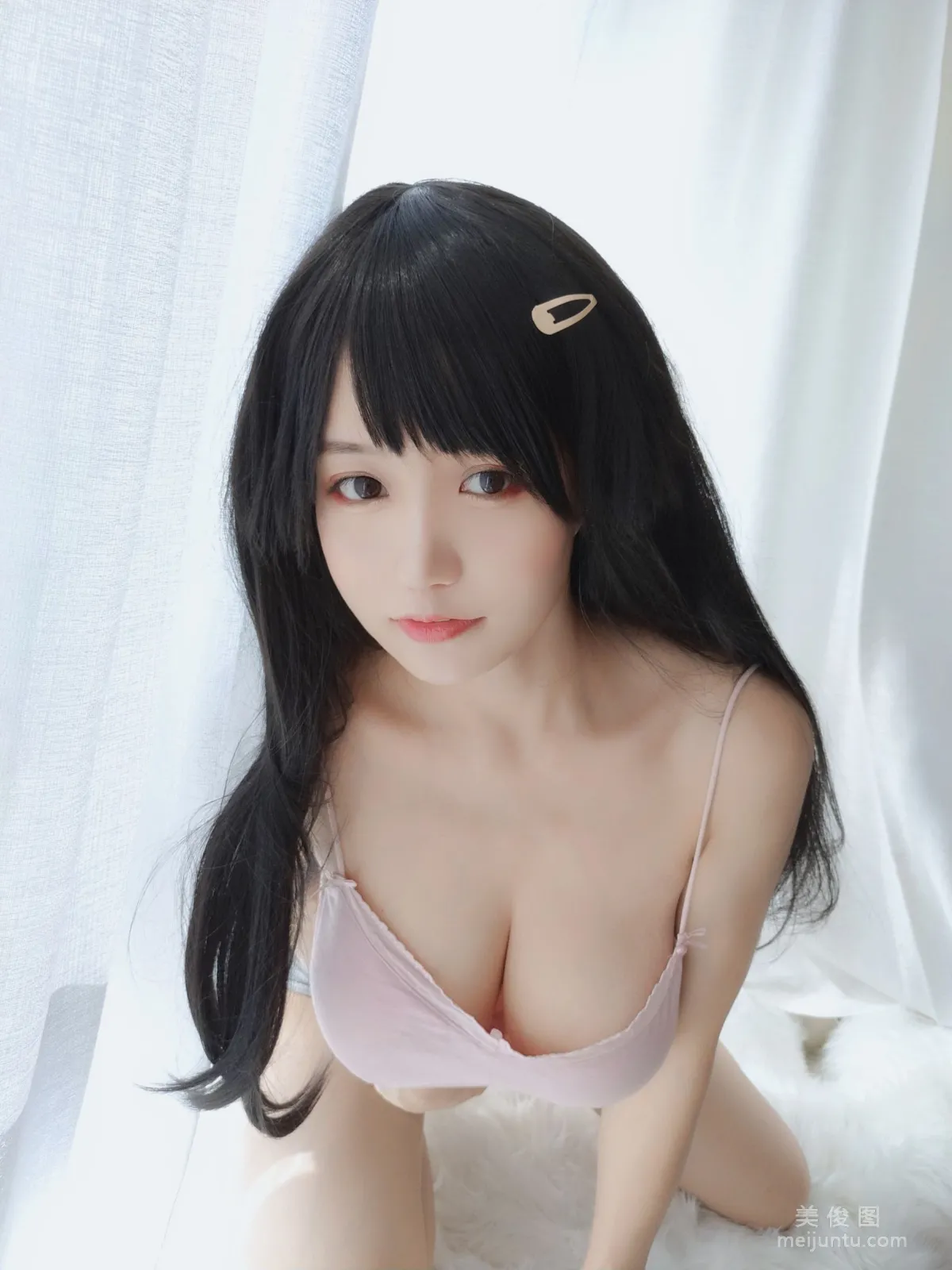 [Cosplay] Anime Blogger Xiaocang Qiandai w - Pink Camisole Photo Set photo 12