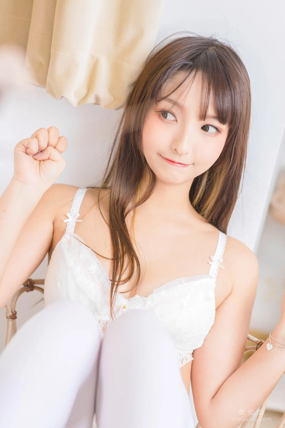 [Cosplay] Shenle Banzhen Dong "Okaeri" White Silk Cat Paws Photo Set photo 44