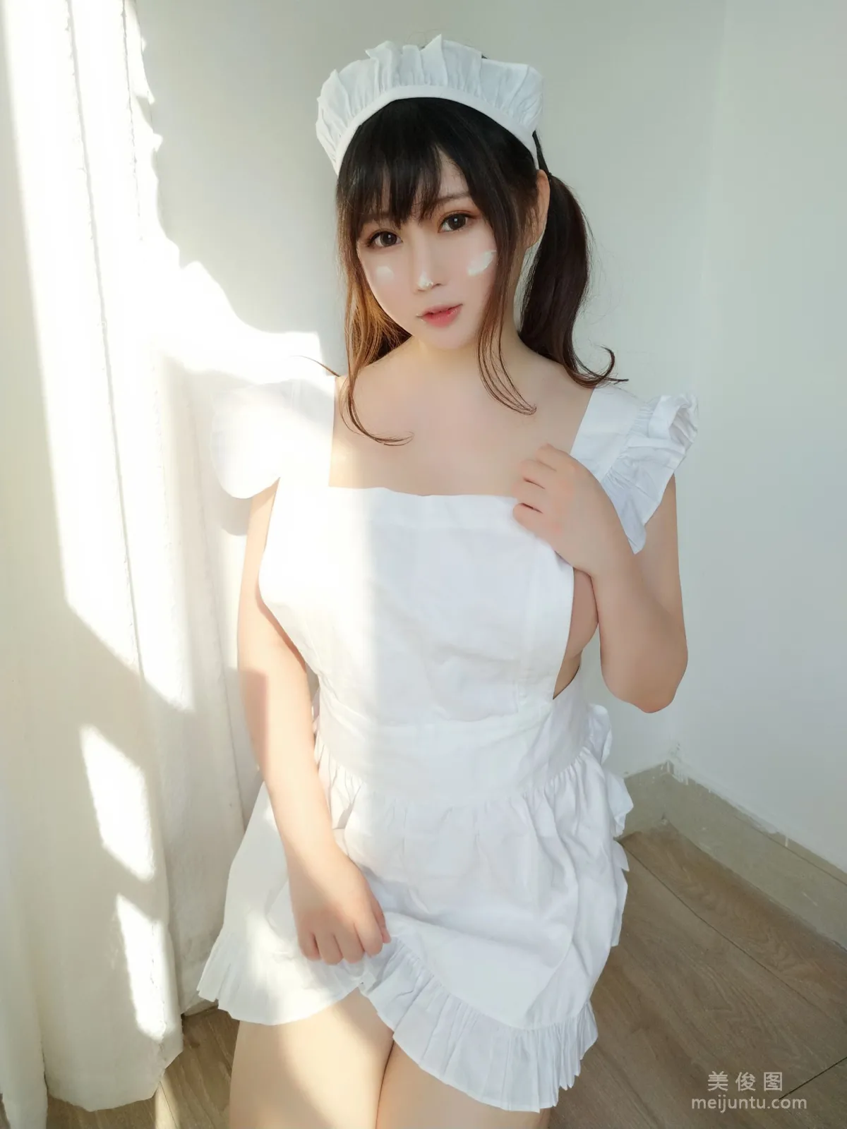 [Cosplay] 是依醬呀 - 小廚娘 10