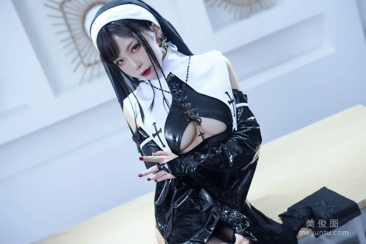 Shui Miao: Web Idols photo 5