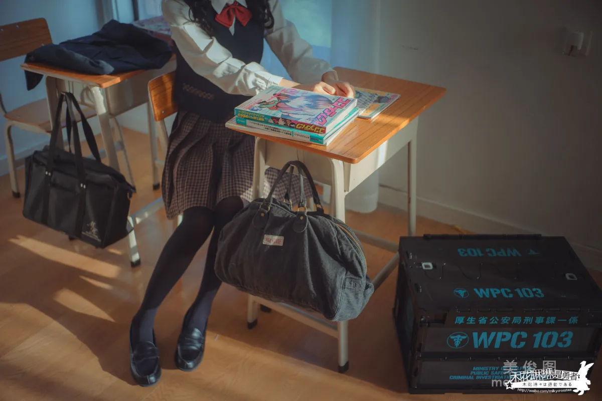 [Cosplay] Web Idols Muhua Linlin Shiyong Zhe - Future Diary photo 8