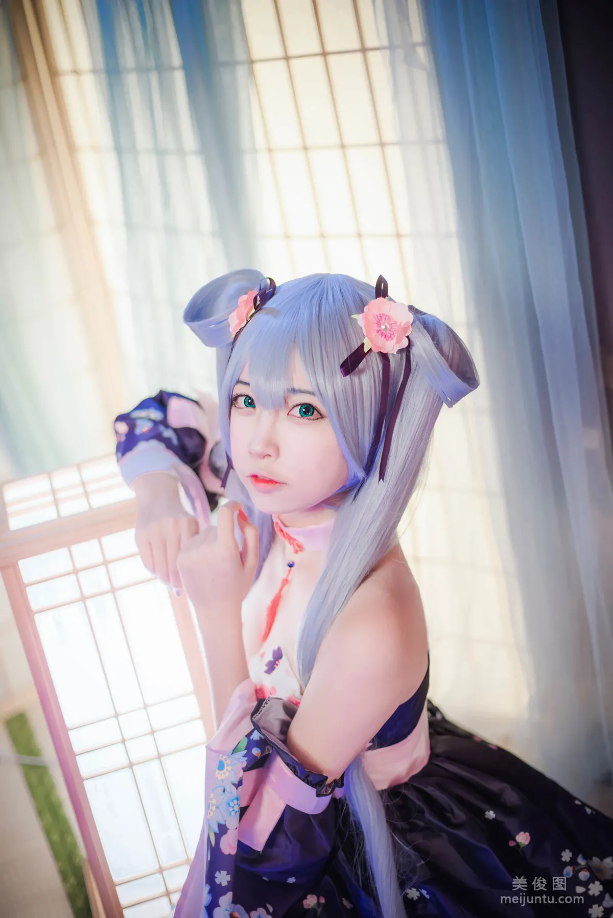 [Cosplay Photo Set] Erzuo Nisa - Twin Tails photo 8