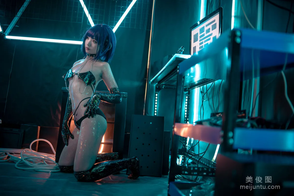 [Cosplay Photos] Shi Qingshui - Tech Succubus photo 21